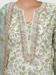 3 Piece Lawn Suit- Embroidered (Pret)
