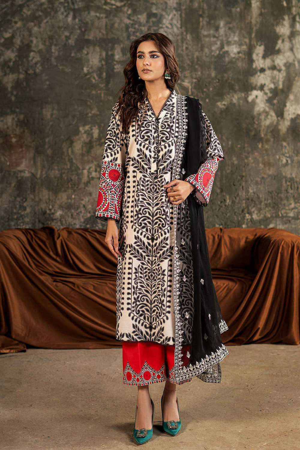 3-PC Stitched Embroidered Lawn SLC27-03P