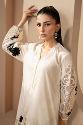 3 Piece Embroidered Lawn Suit - Elevate Your Wardrobe with Elegance