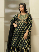 3 Piece Lawn Suit-Embroidered (Pret)