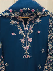 3 Piece - Pure Khaddi Silk Embroidered Suit S115237