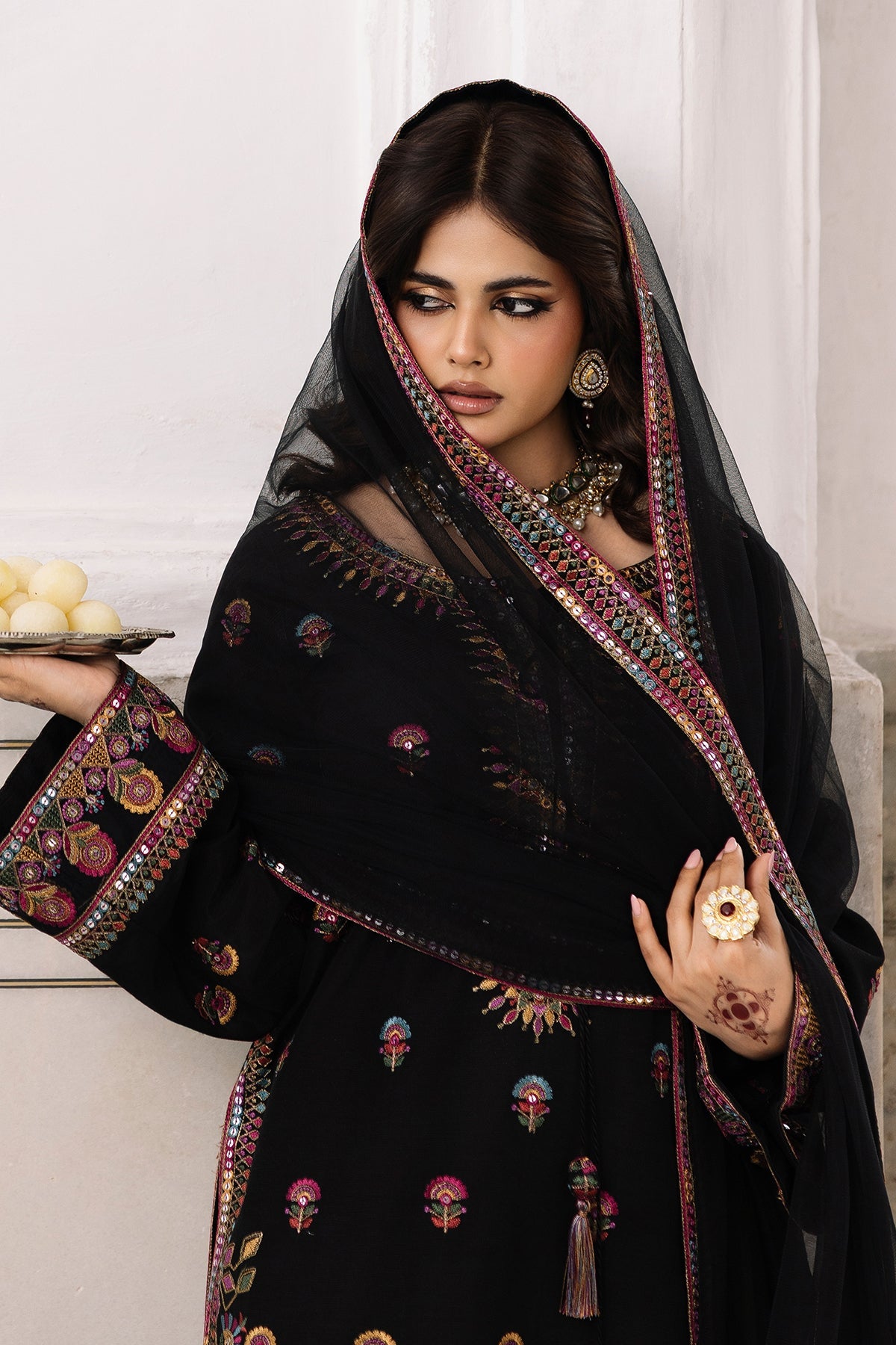 3-PC Embroidered  CMA-6-325