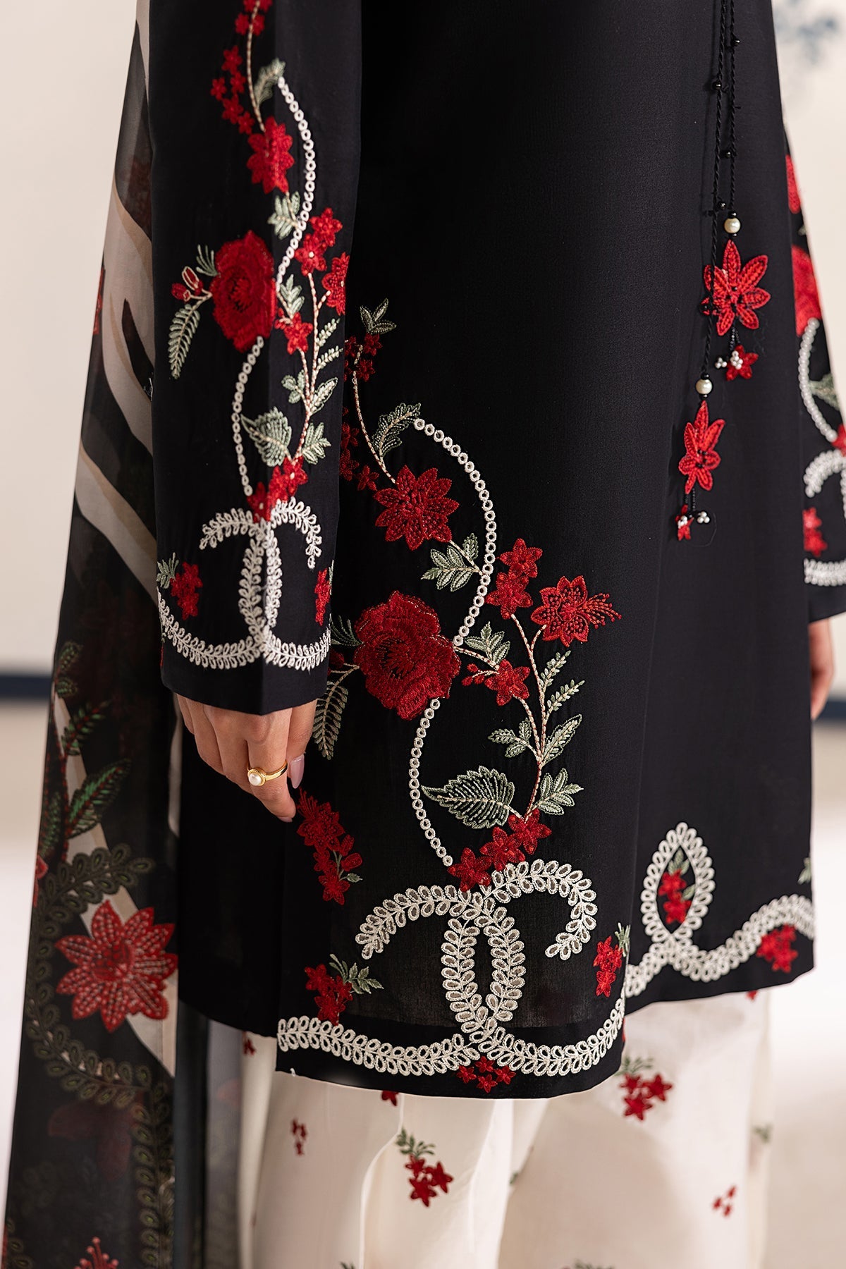 EMBROIDERED LAWN PR-1330