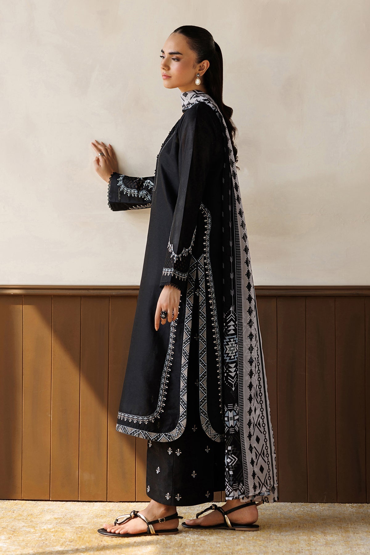 EMBROIDERED LAWN PR-1366