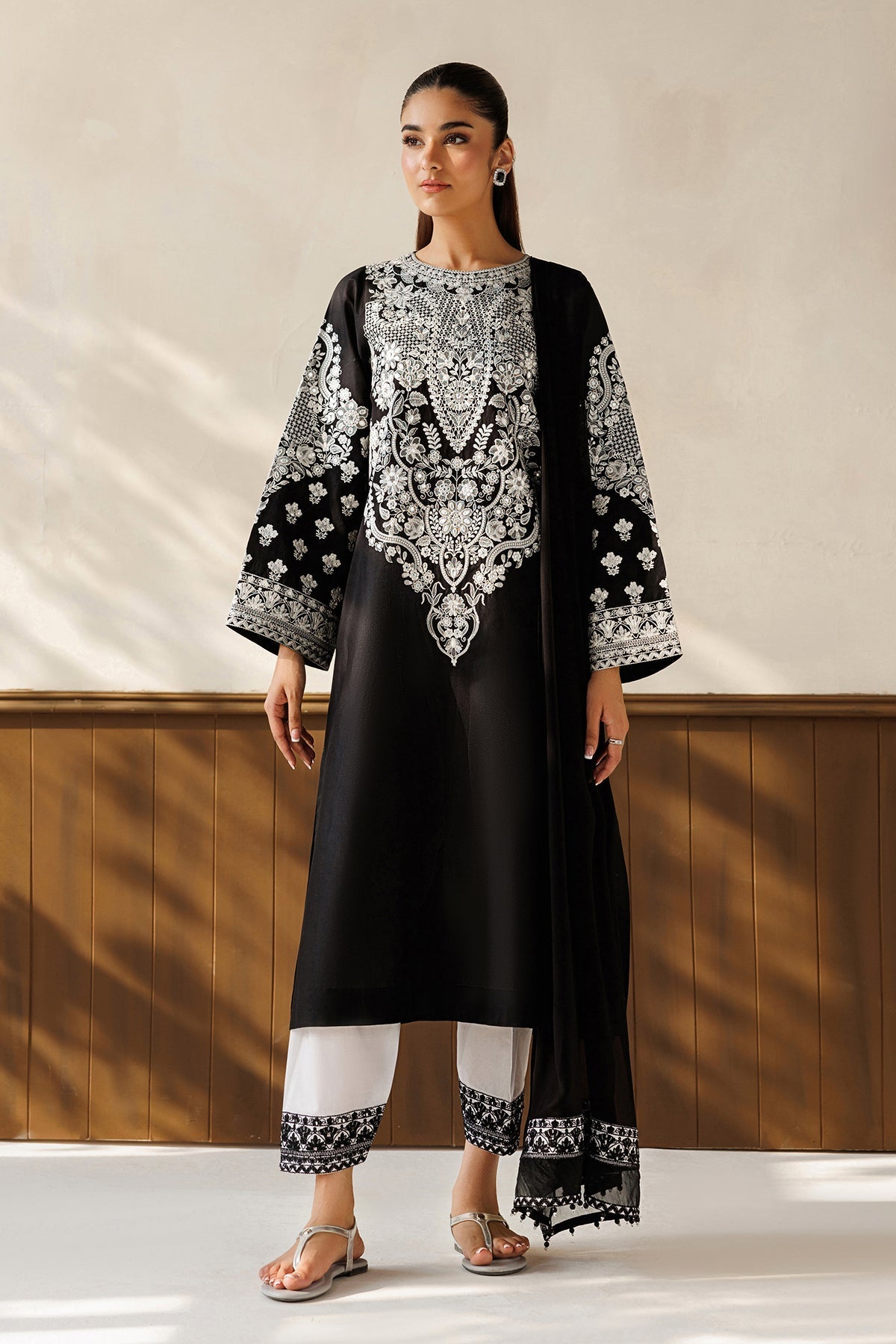 EMBROIDERED LAWN PR-1367
