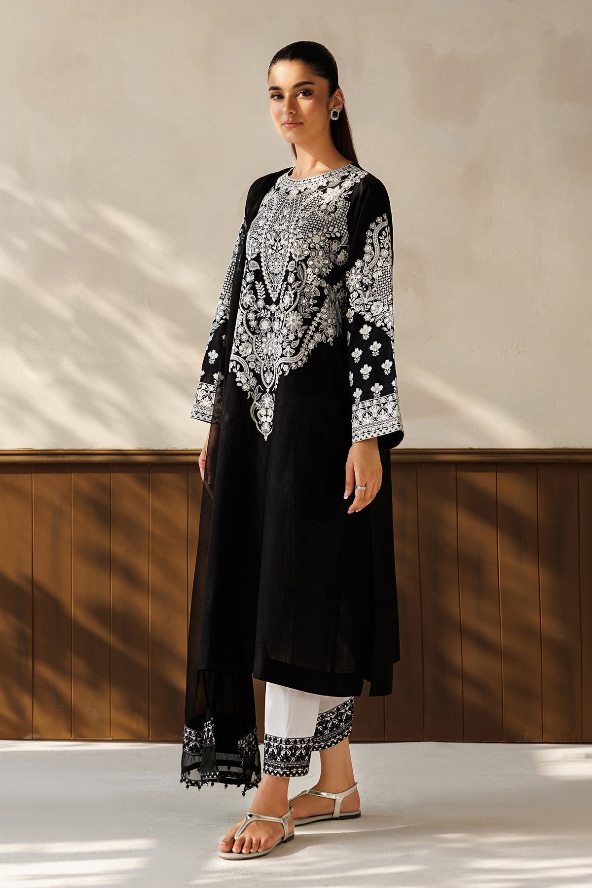 EMBROIDERED LAWN PR-1367