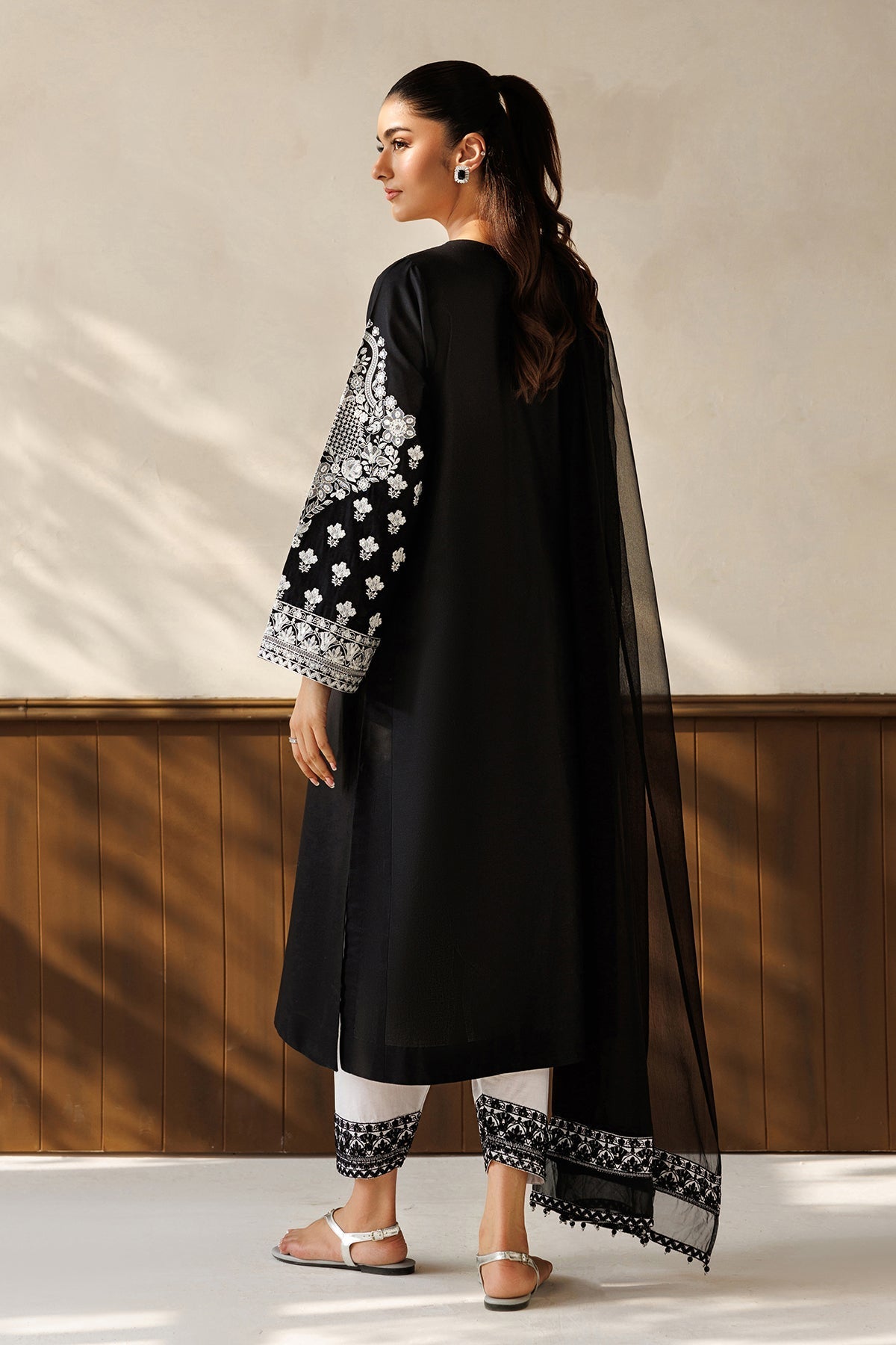 EMBROIDERED LAWN PR-1367