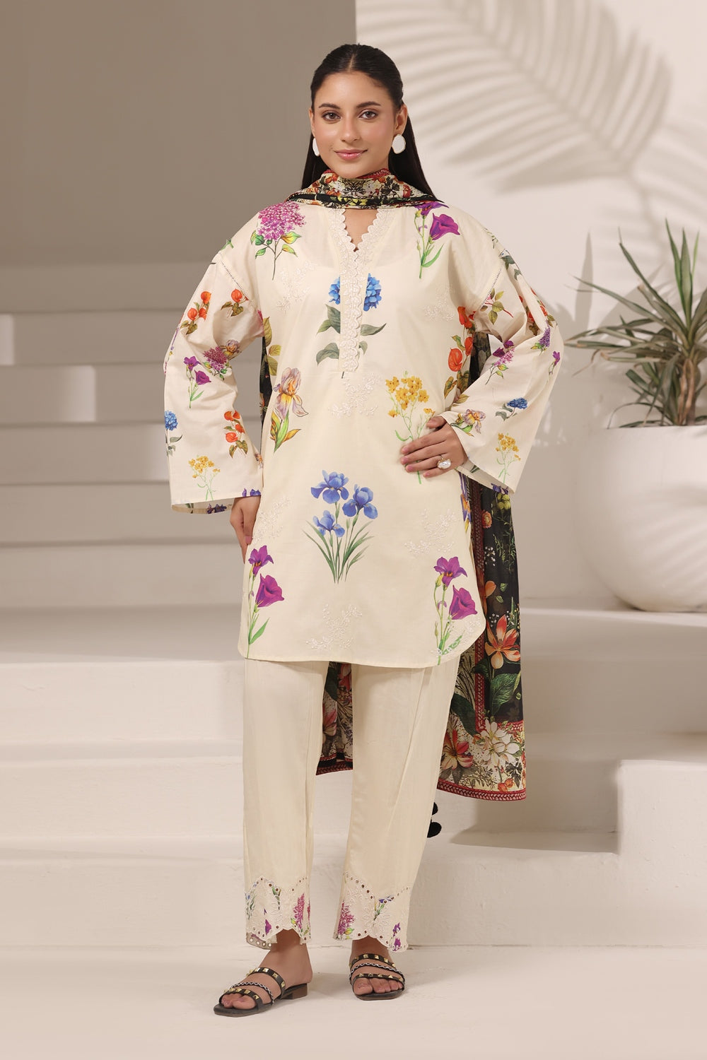 3PC Cambric Printed Suit With Embroidered