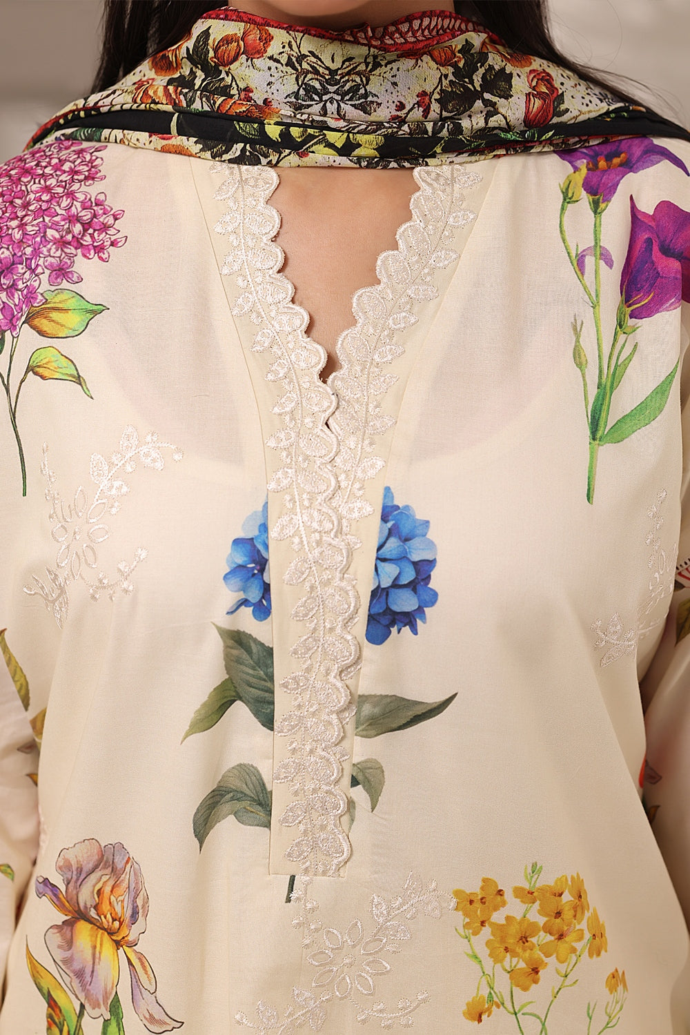3PC Cambric Printed Suit With Embroidered