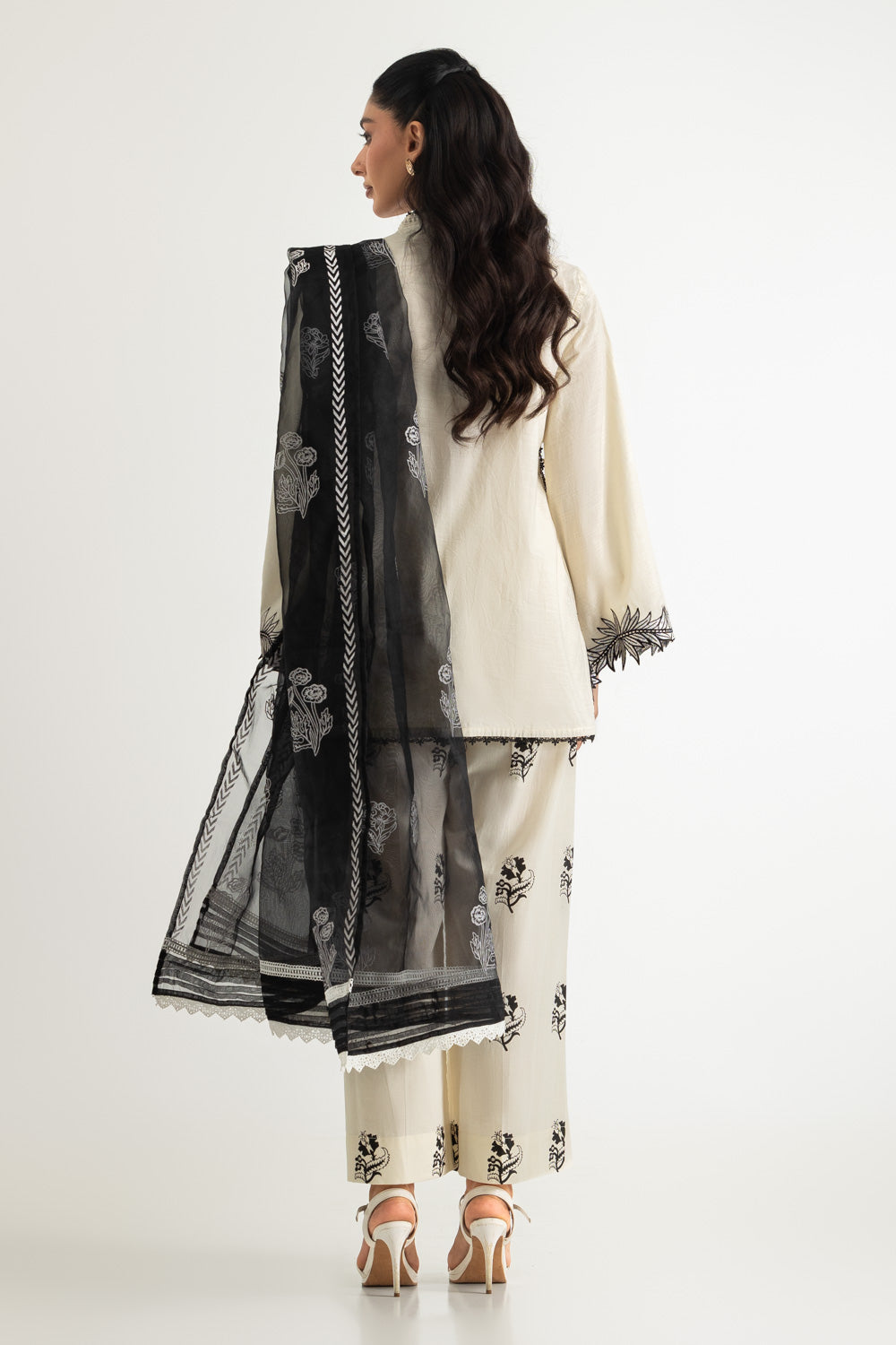 3PC Cotton Slub Embroidered Suit
