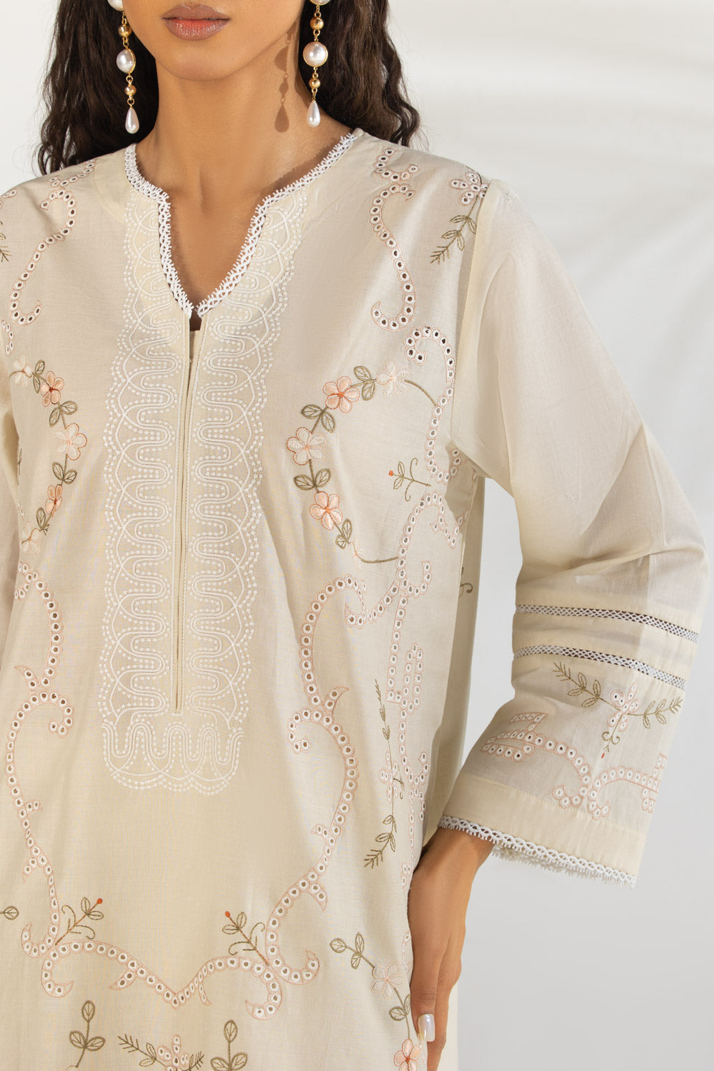 3PC Lawn Embroidered Suit