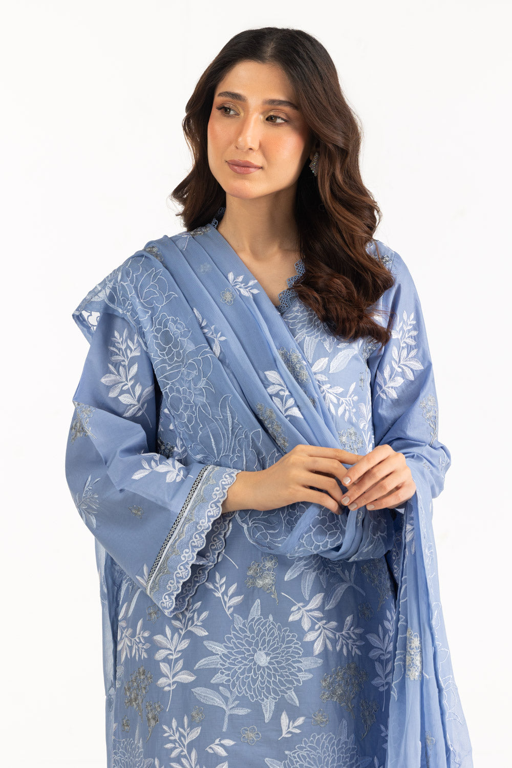 3PC Lawn Embroidered Suit