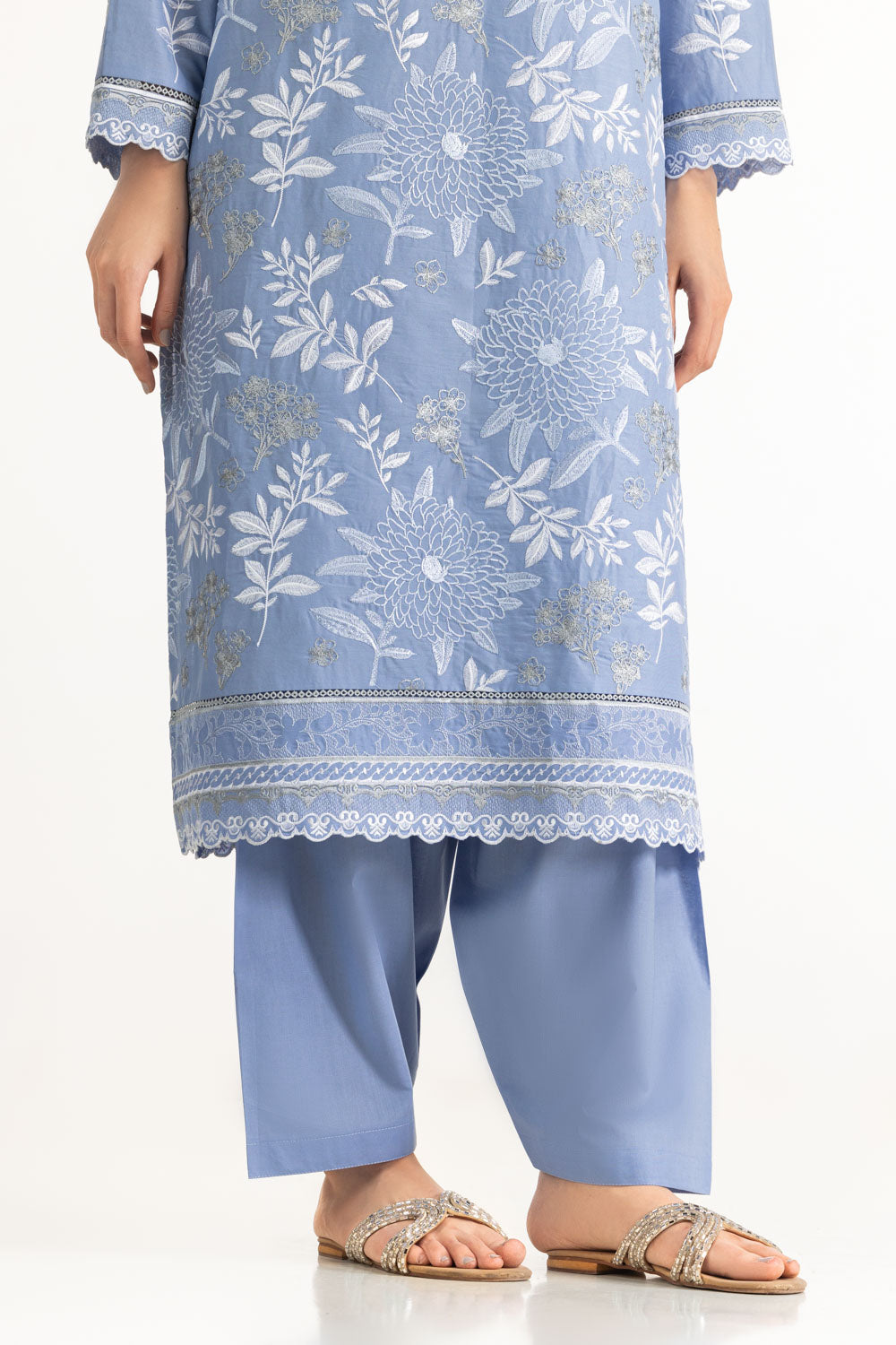 3PC Lawn Embroidered Suit