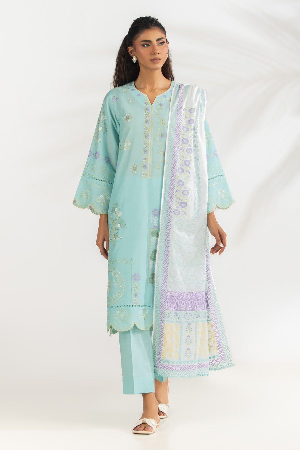 3PC Lawn Embroidered Suit