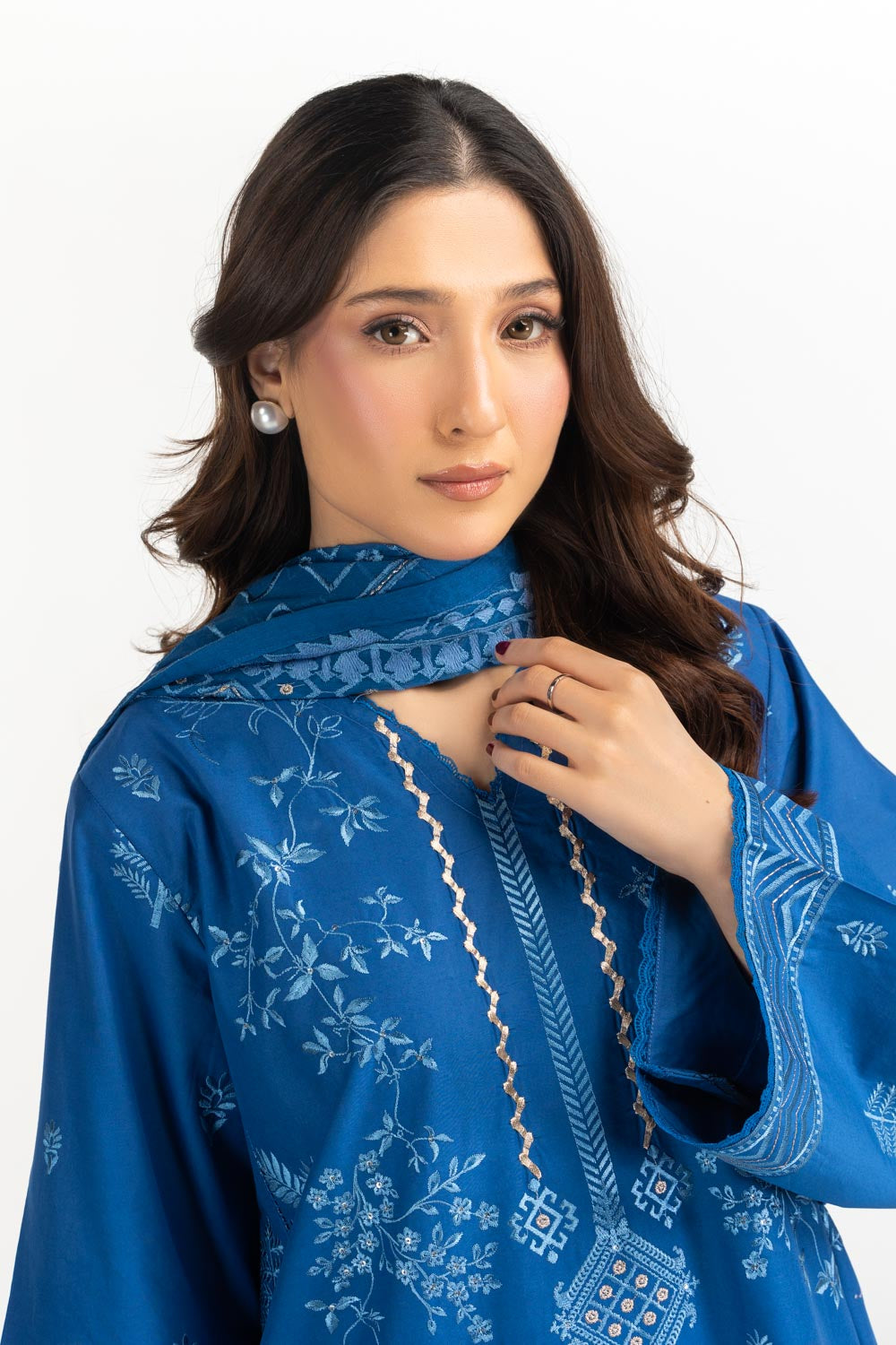 3PC Lawn Embroidered Suit