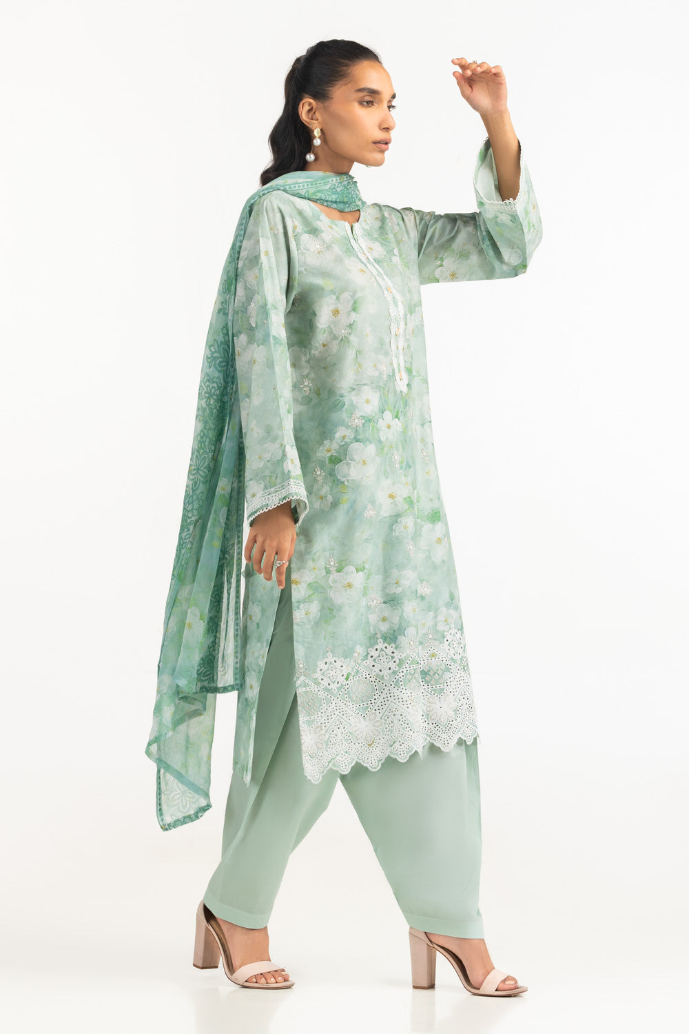 3PC Lawn Embroidered Suit