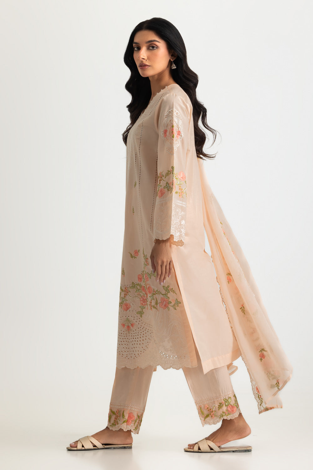 3PC Lawn Embroidered Suit With Chiffon Embroidered Dupatta