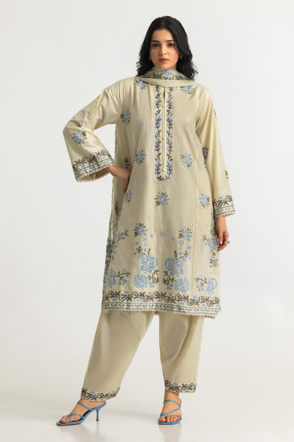 3PC Lawn Embroidered Suit With Chiffon Embroidered Dupatta