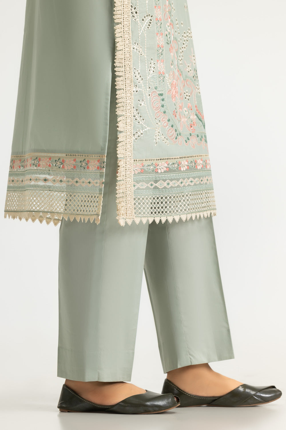 3PC Lawn Embroidered Suit With Chiffon Printed Dupatta