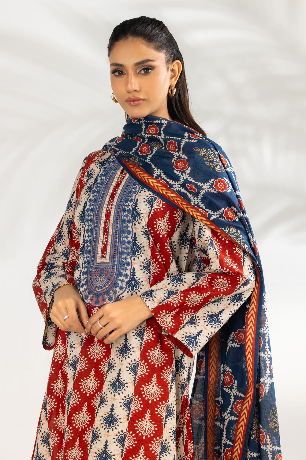3PC Lawn Printed Suit With Embroidered