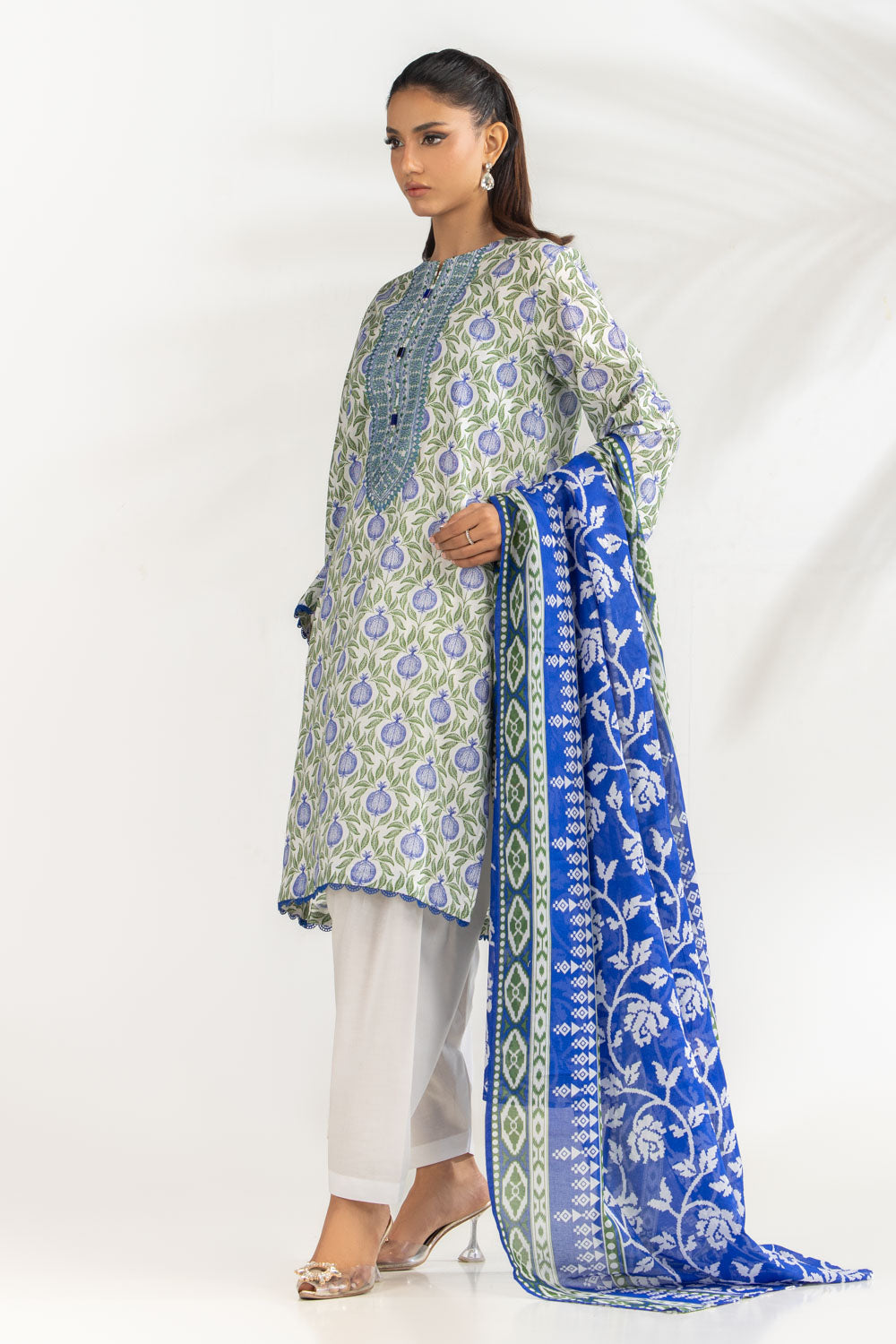 3PC Lawn Printed Suit With Embroidered