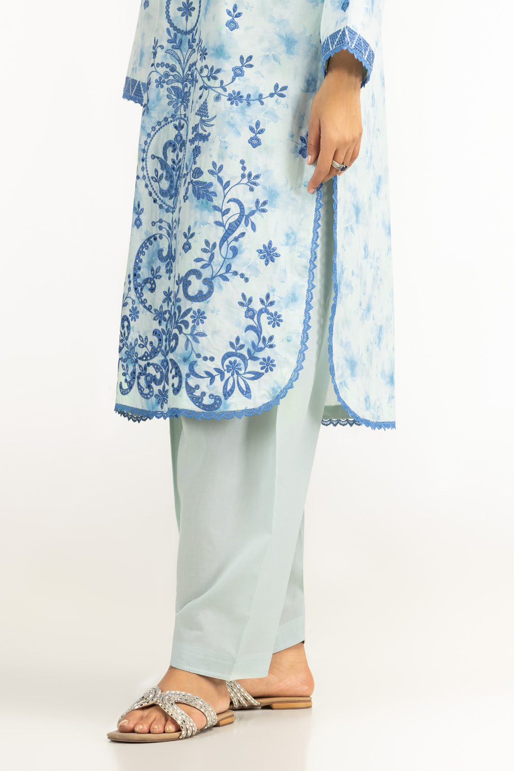 3PC Lawn Printed Suit With Embroidered