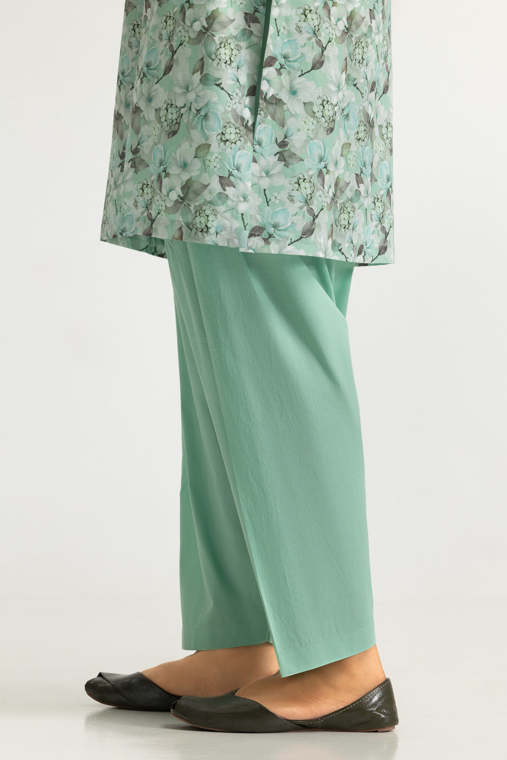 3PC Lawn Printed Suit With Embroidered