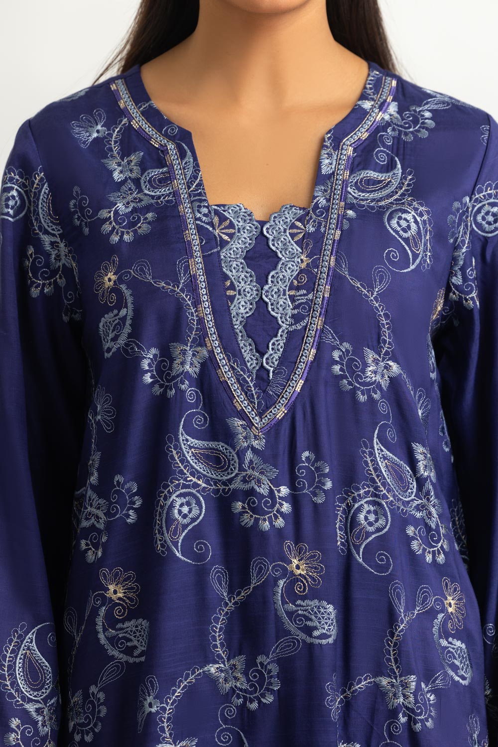 3PC Viscose Rawsilk Embroidered Suit