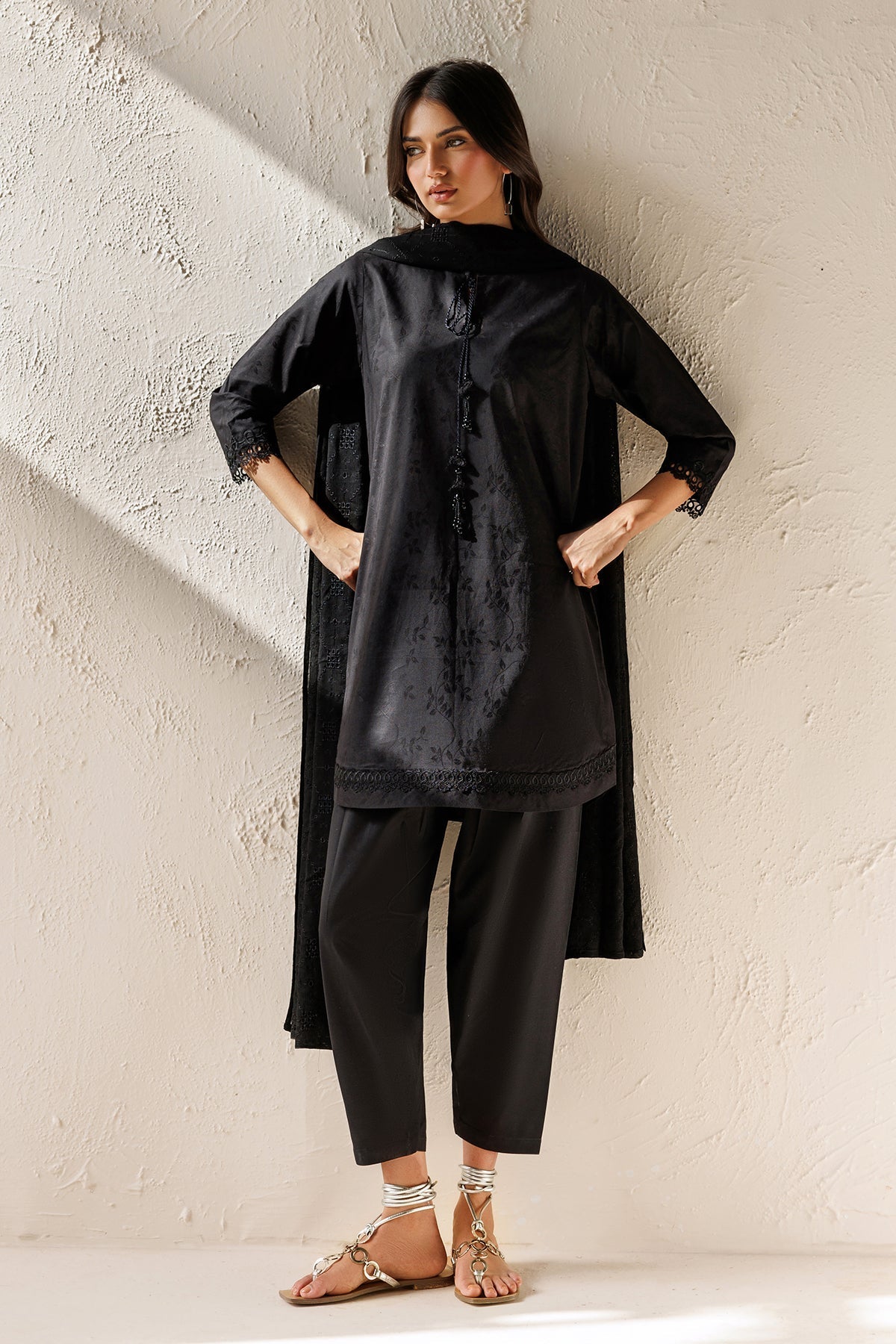 EMBROIDERED JACQUARD PR-1375