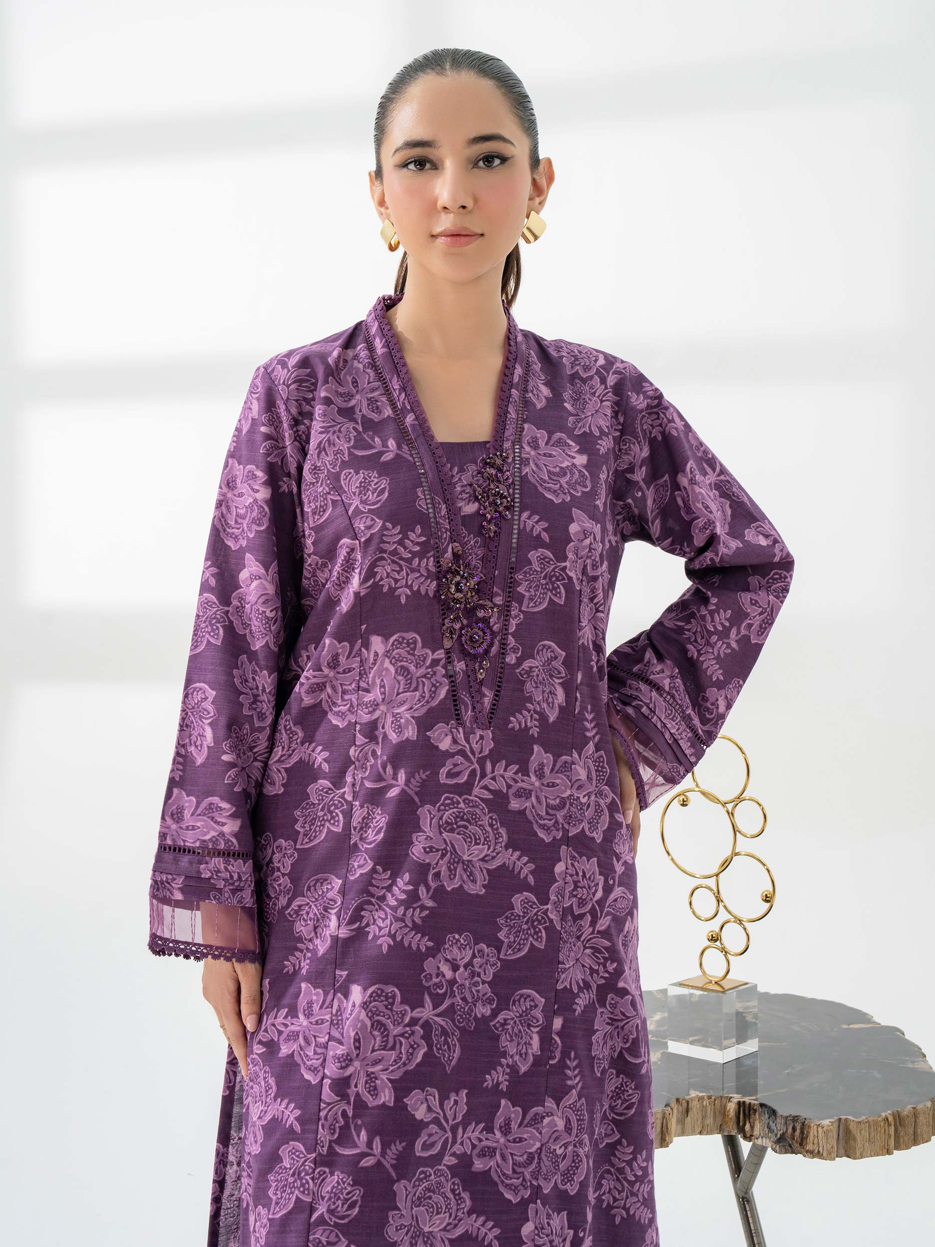 2 Piece Khaddar Suit-Embroidered (Pret)