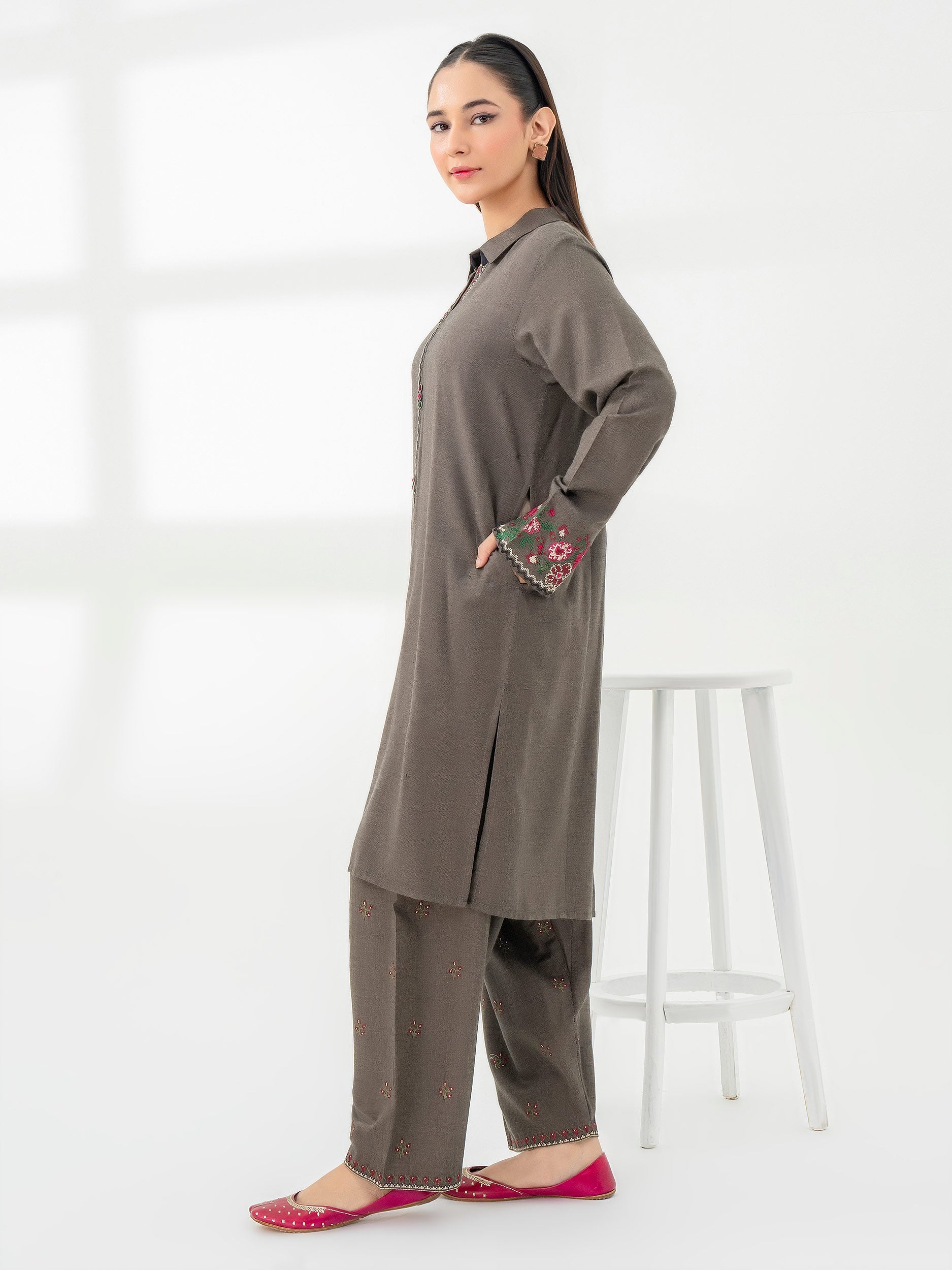 2 Piece Yarn Dyed Suit-Embroidered (Pret)