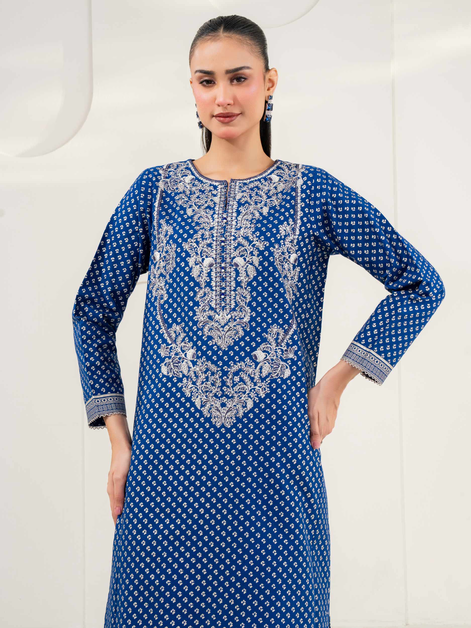 2 Piece Khaddar Suit-Embroidered (Pret)