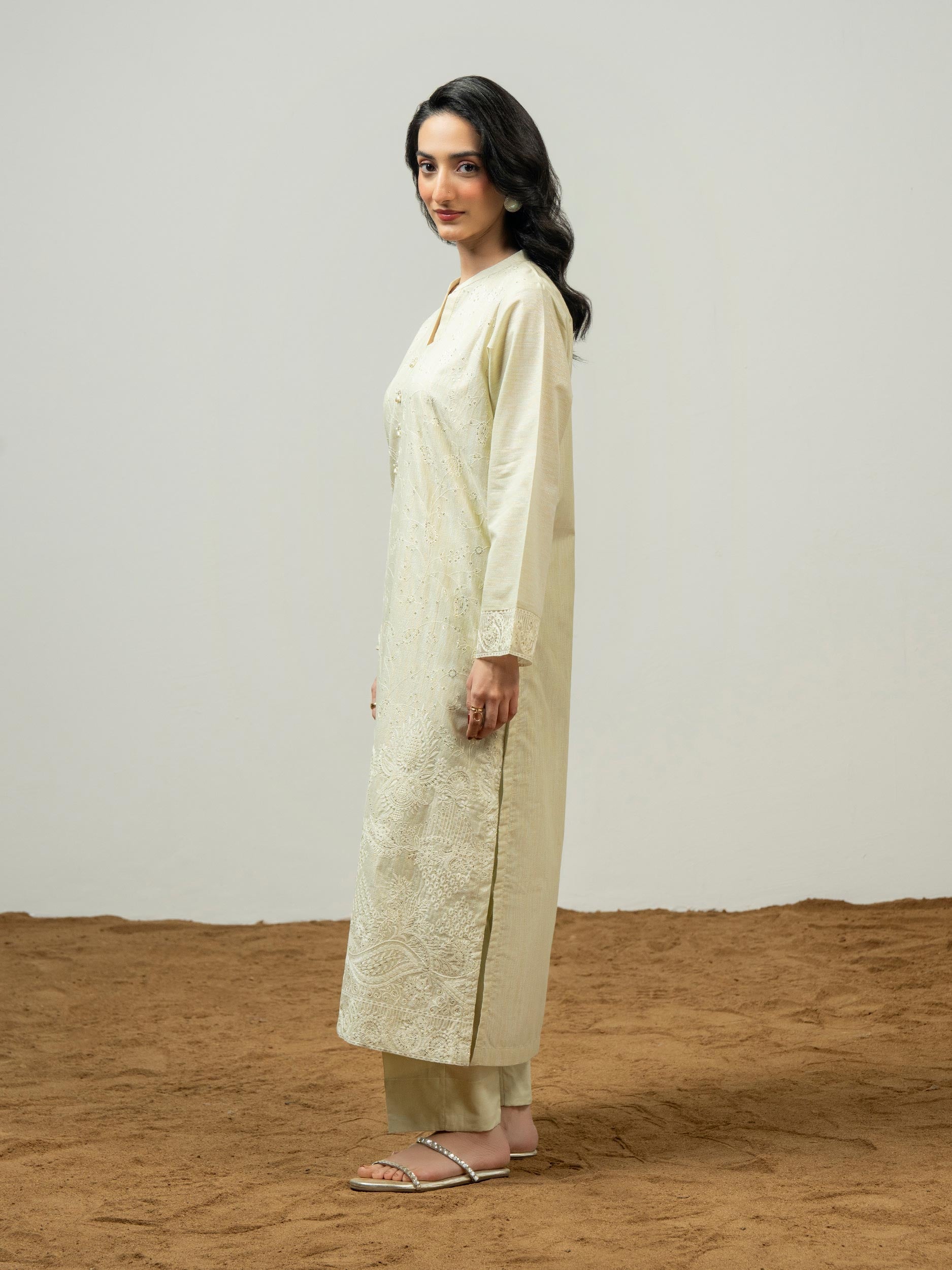 2 Piece Zari Suit-Embroidered (Pret)