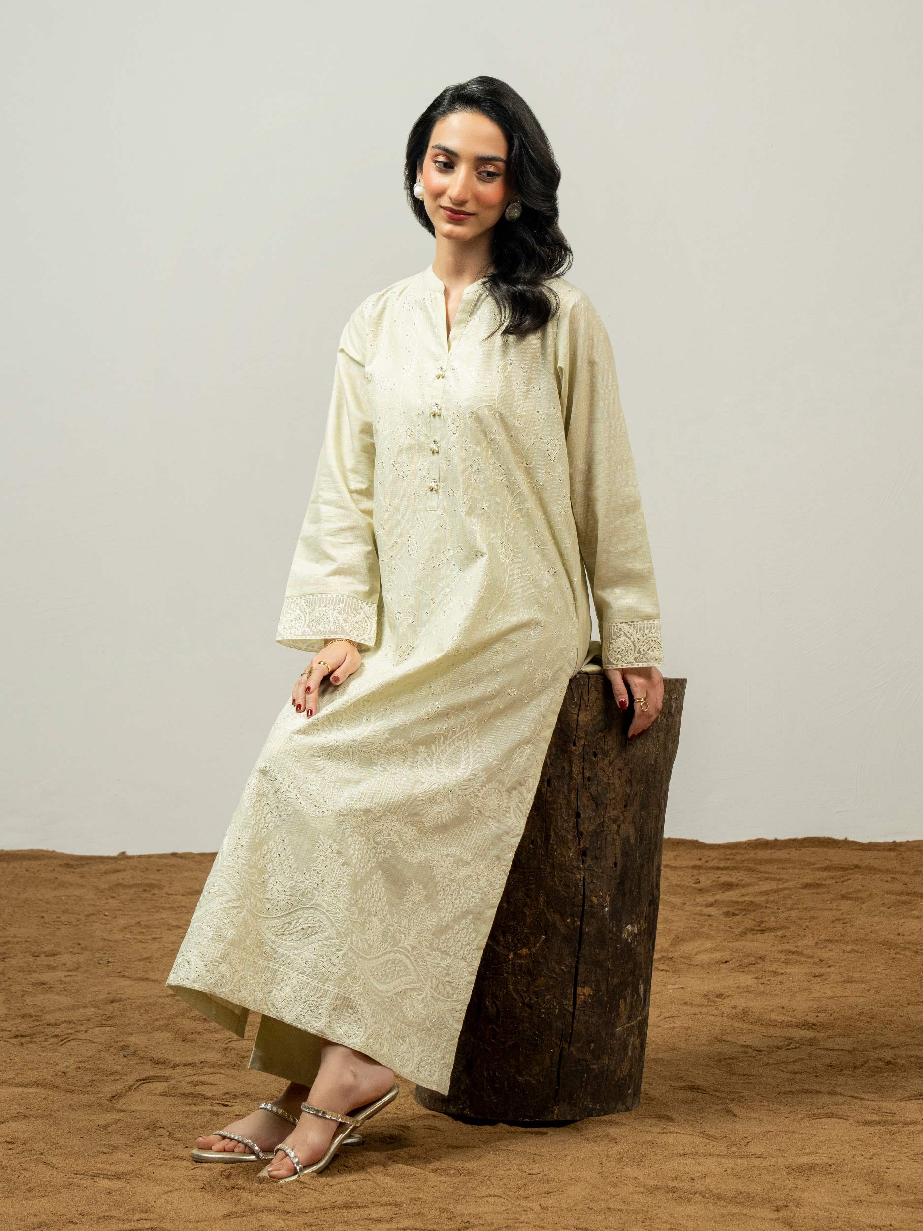2 Piece Zari Suit-Embroidered (Pret)
