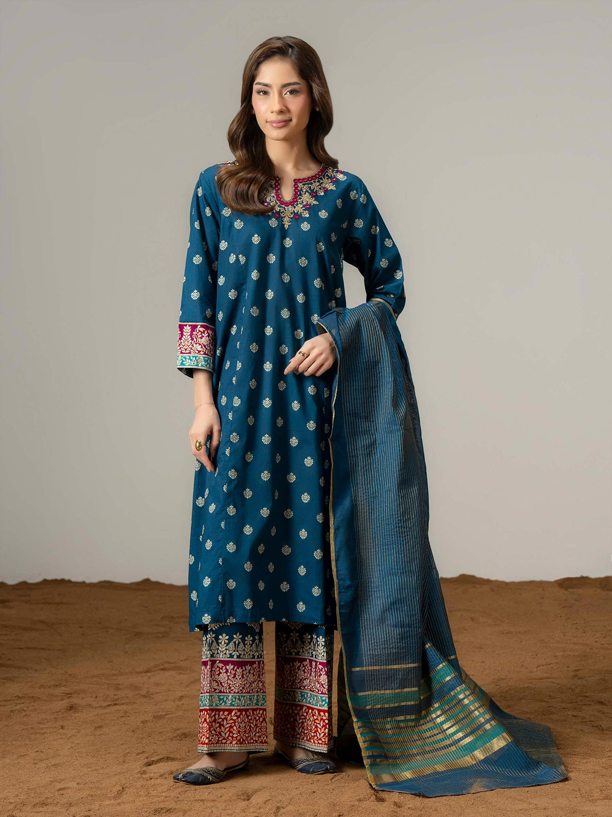 3 Piece Lawn Suit-Embroidered (Pret)