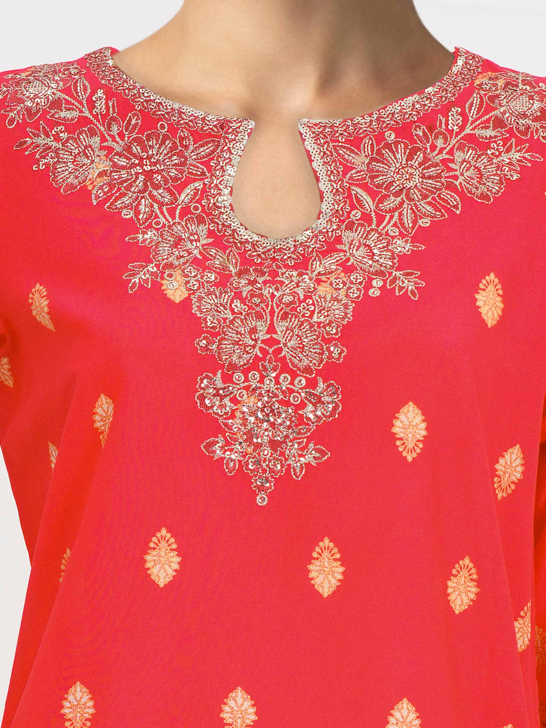 3 Piece Lawn Suit- Embroidered (Pret)