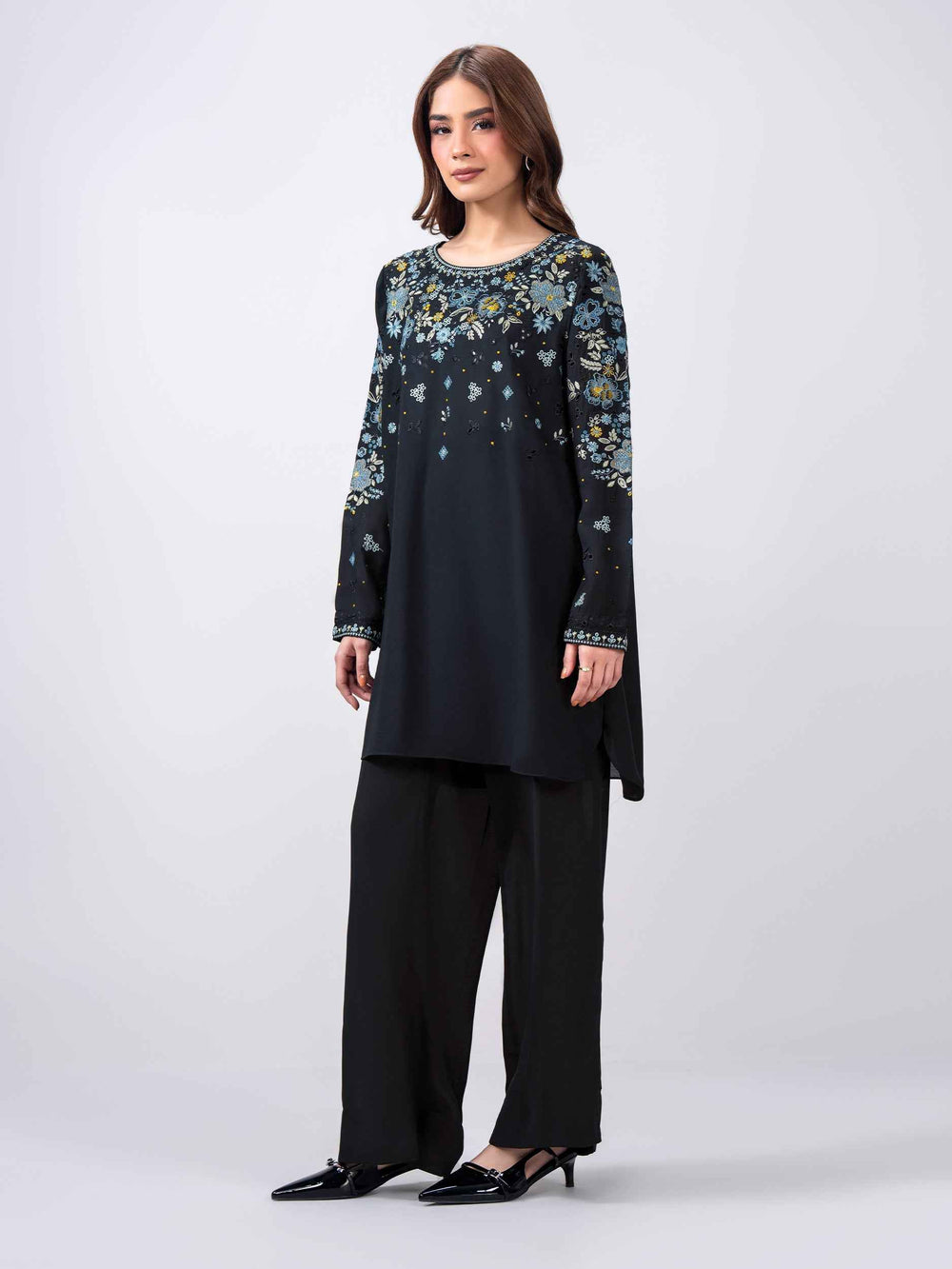 2 Piece Grip Suit- Embroidered (Pret)