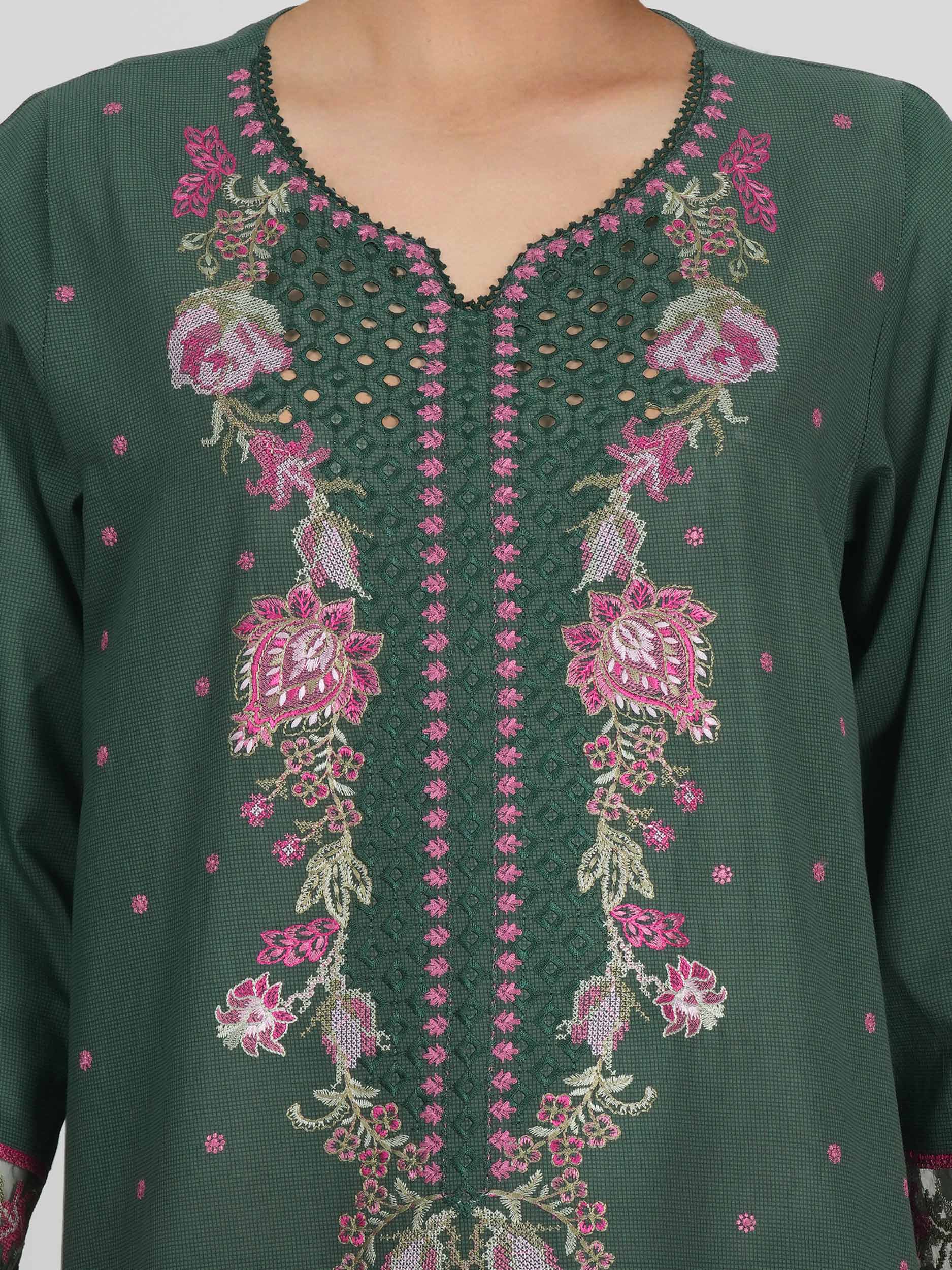 3 Piece Lawn Suit- Embroidered (Pret)