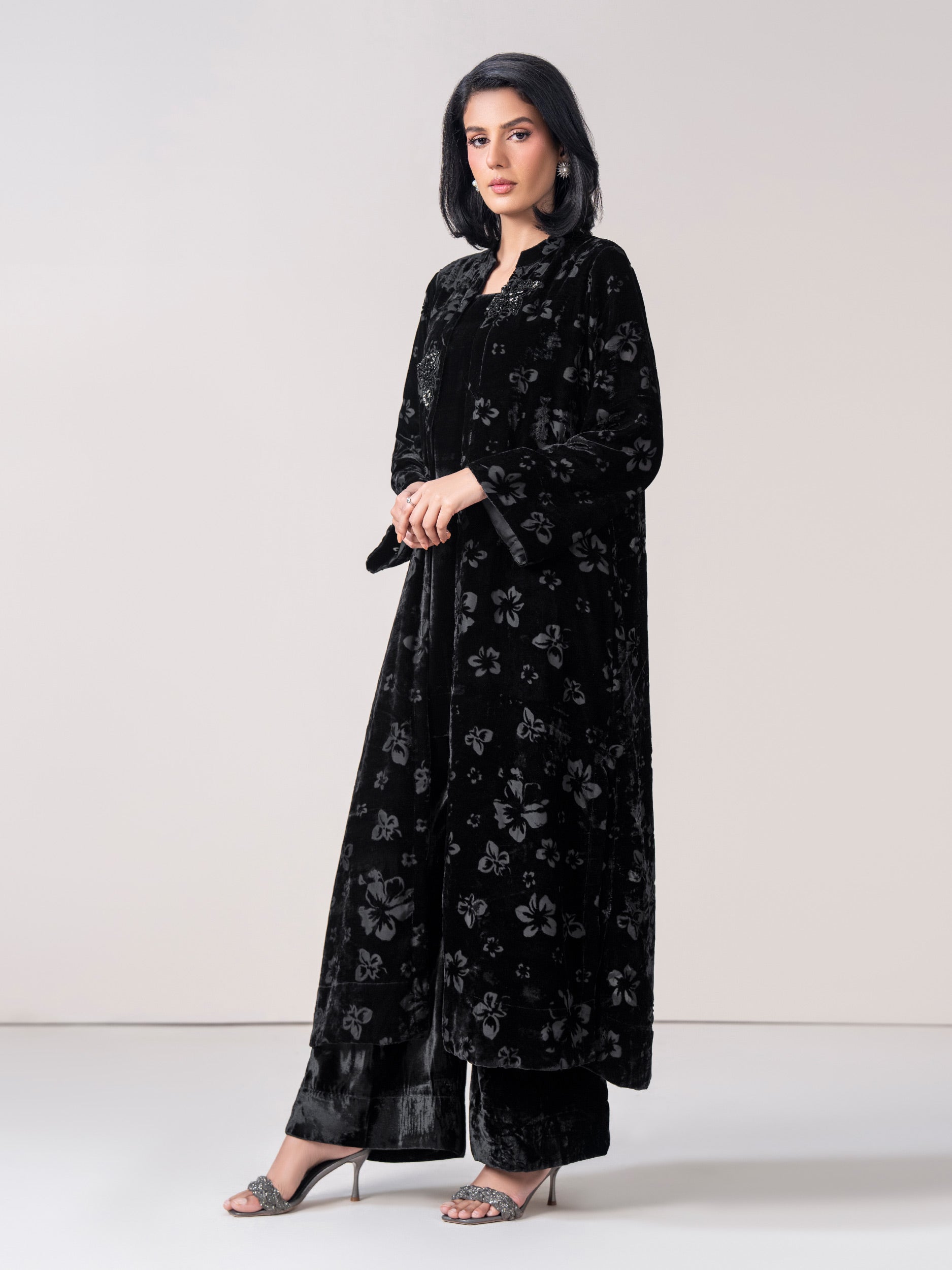 2-Piece Cardigan Velvet Suit- Embellished (Pret)