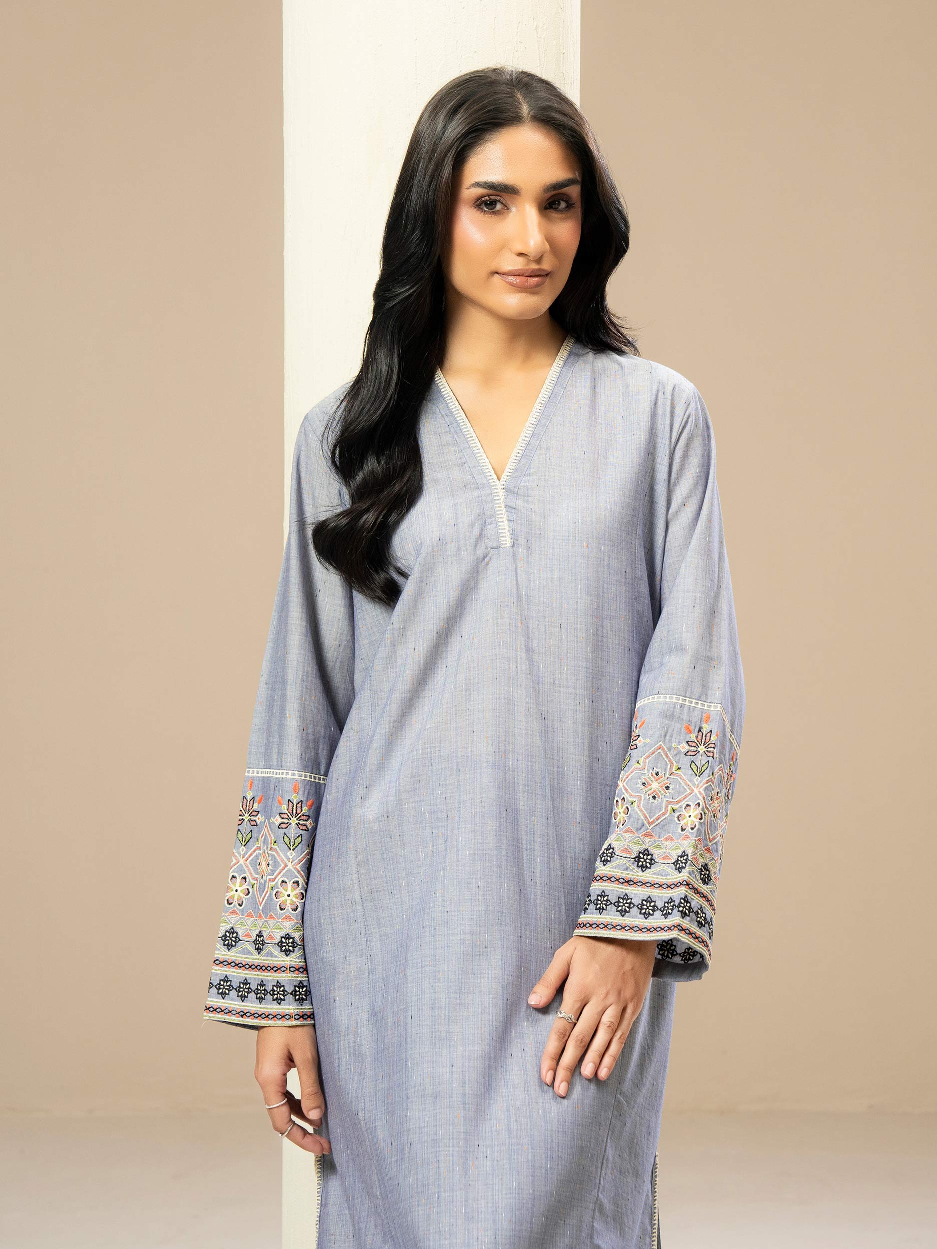 2 Piece Yarn Dyed Suit- Embroidered (Pret)