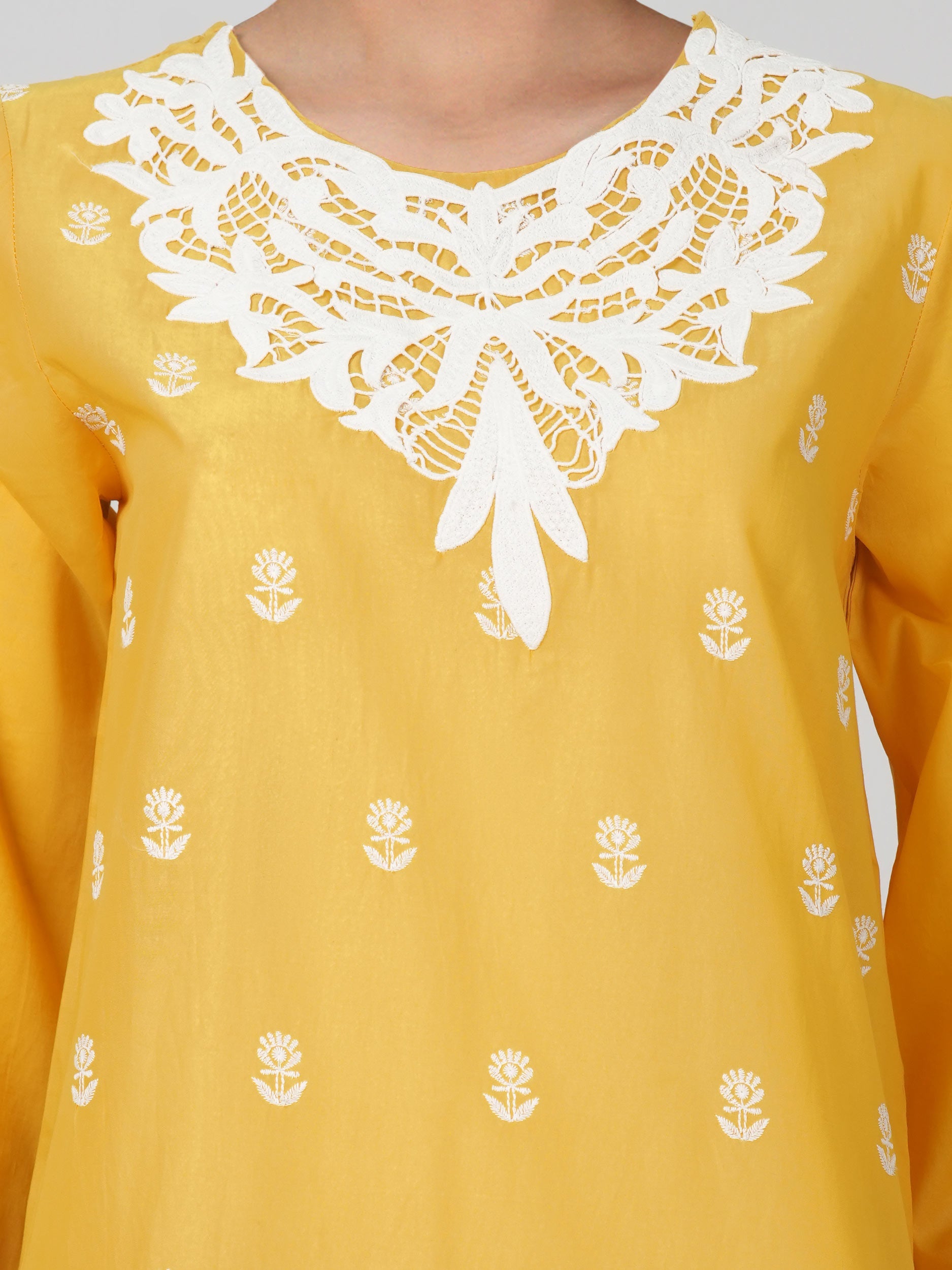 2 Piece Lawn Suit- Embroidered (Pret)