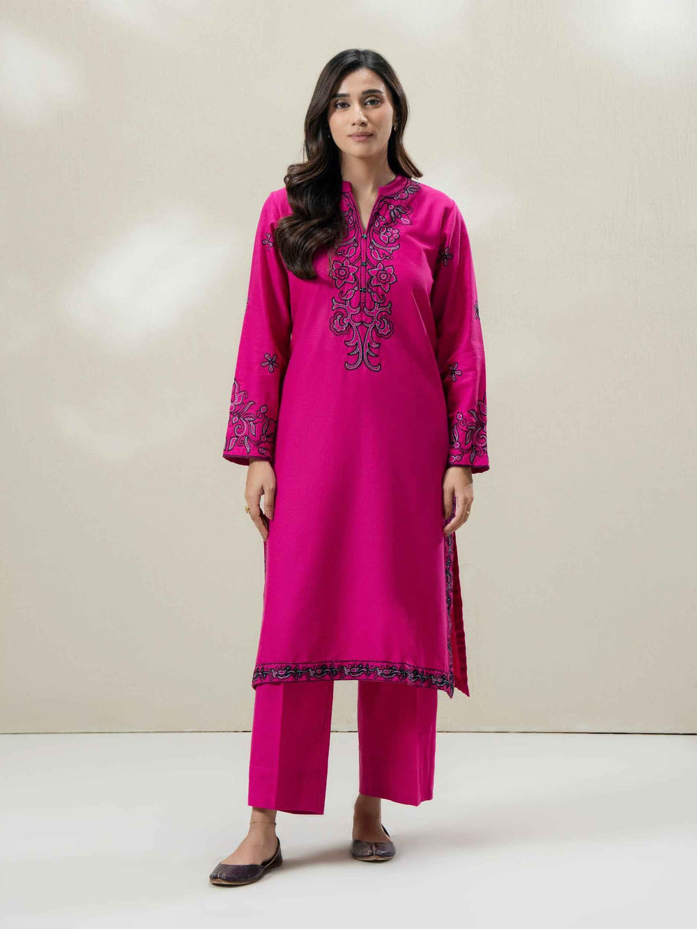2-Piece Khaddar Suit-Embroidered (Pret)