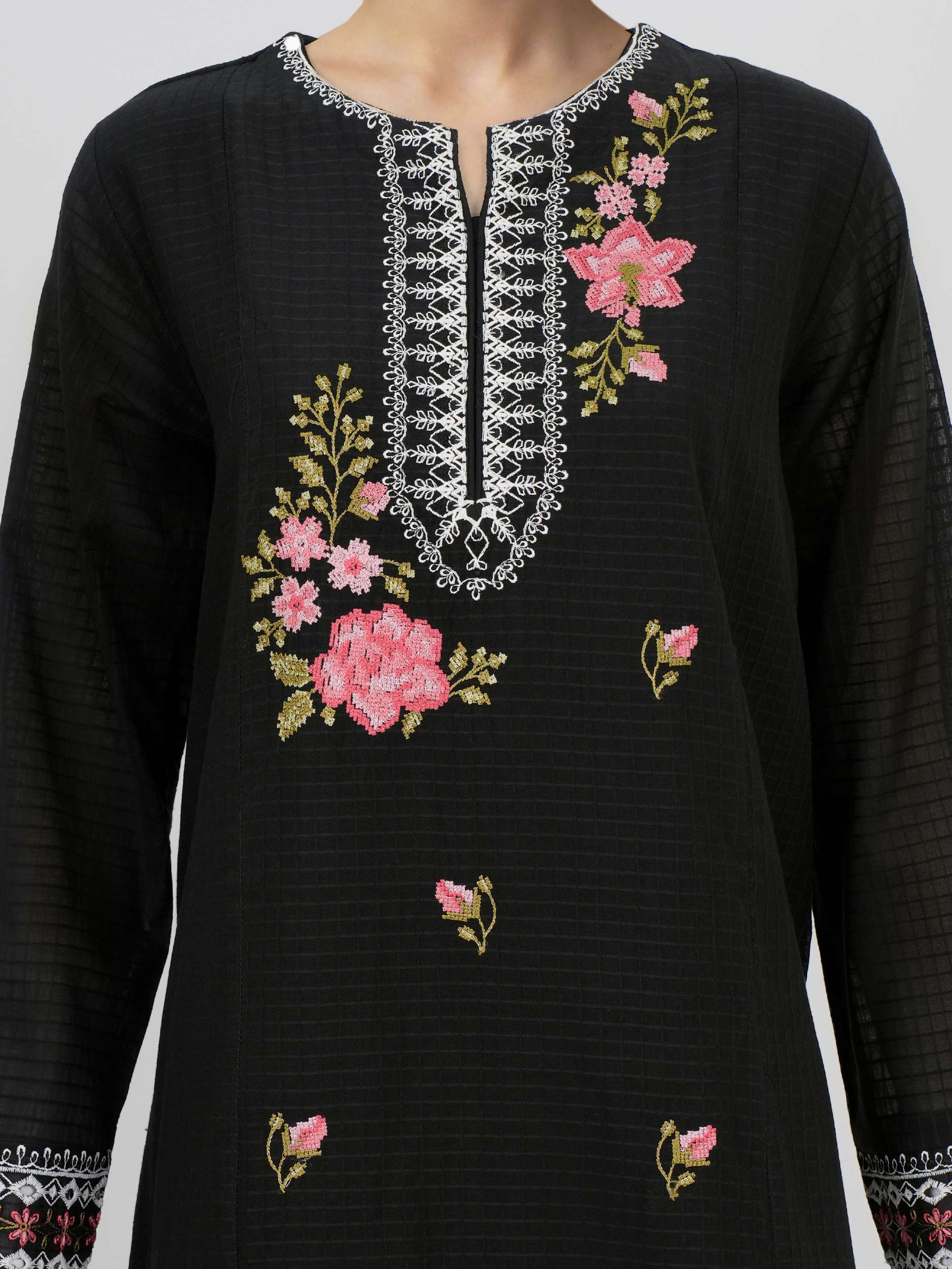 3 Piece Lawn Texture Suit- Embroidered (Pret)