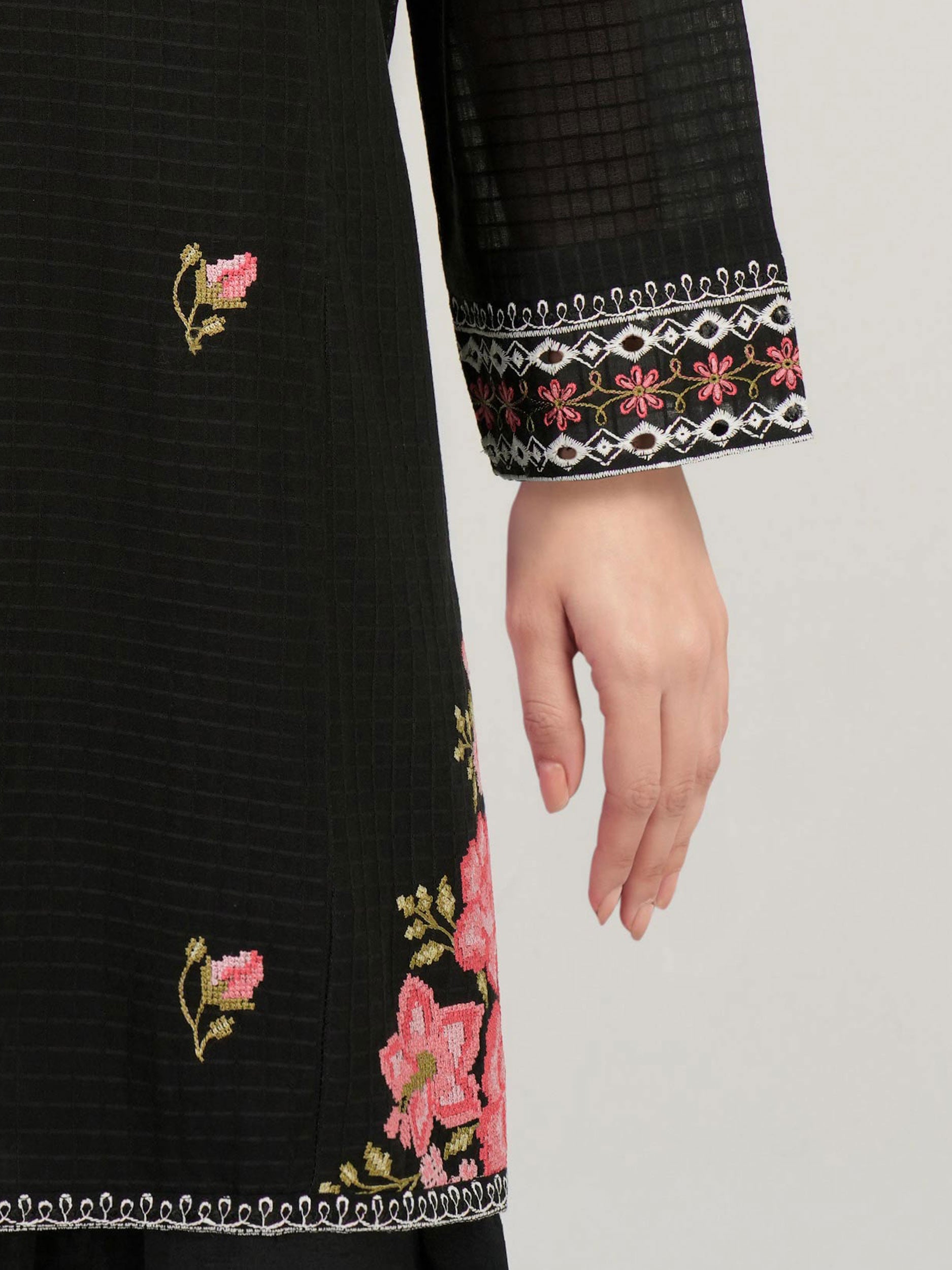 3 Piece Lawn Texture Suit- Embroidered (Pret)