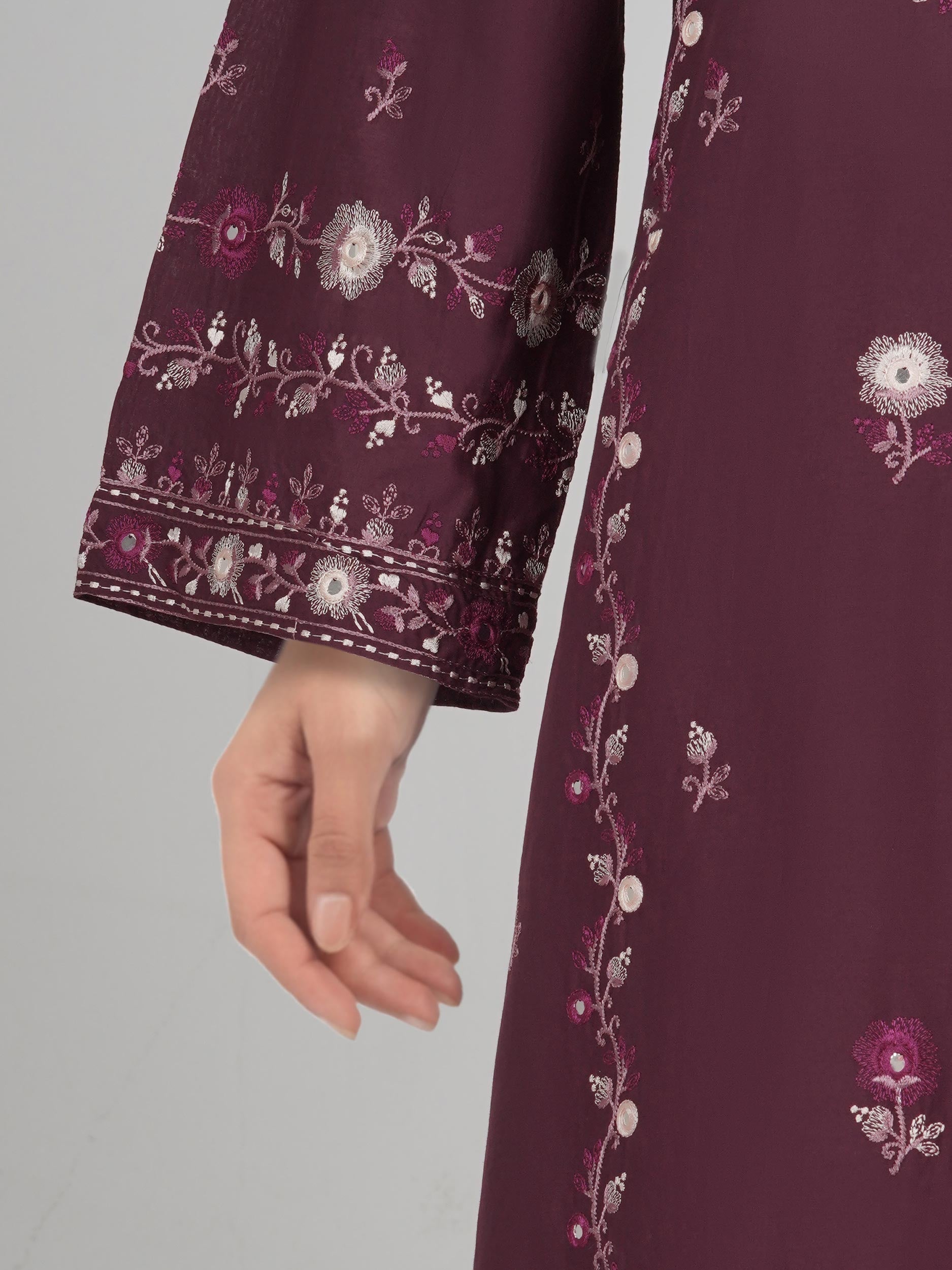 3 Piece Lawn Suit- Embroidered (Pret)