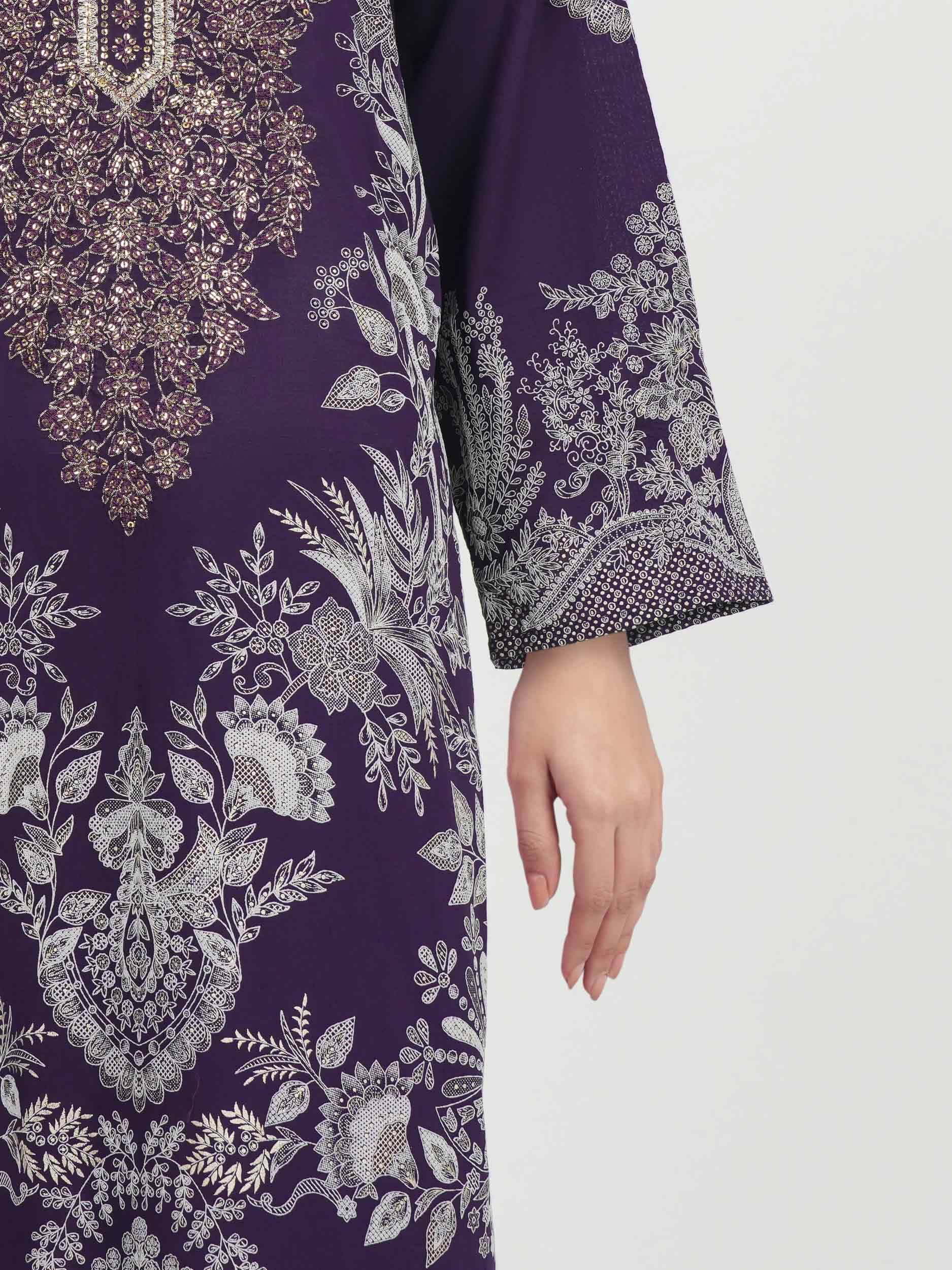 3 Piece Lawn Suit- Embroidered (Pret)