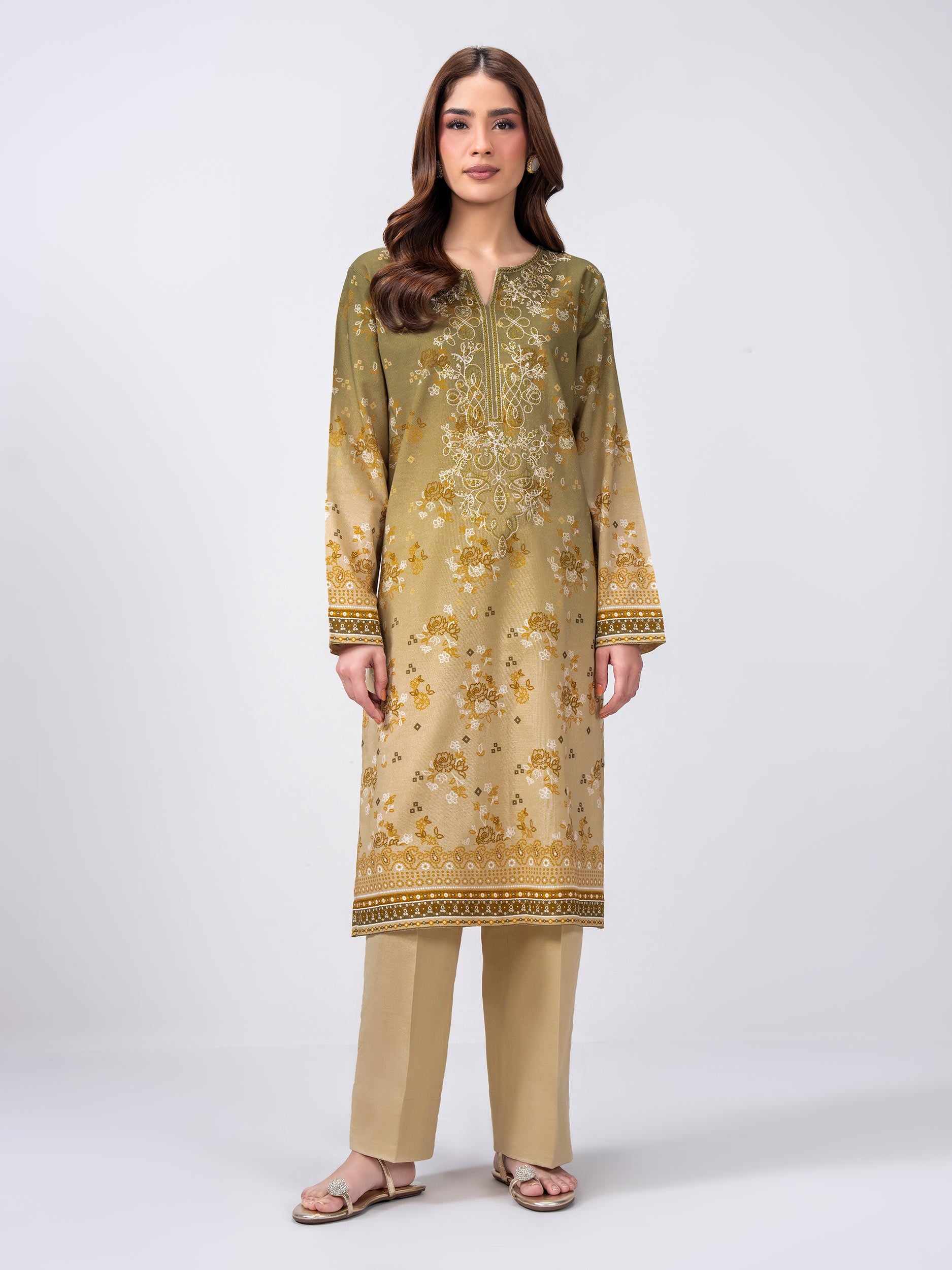 2 Piece Khaddar Suit- Embroidered (Pret)