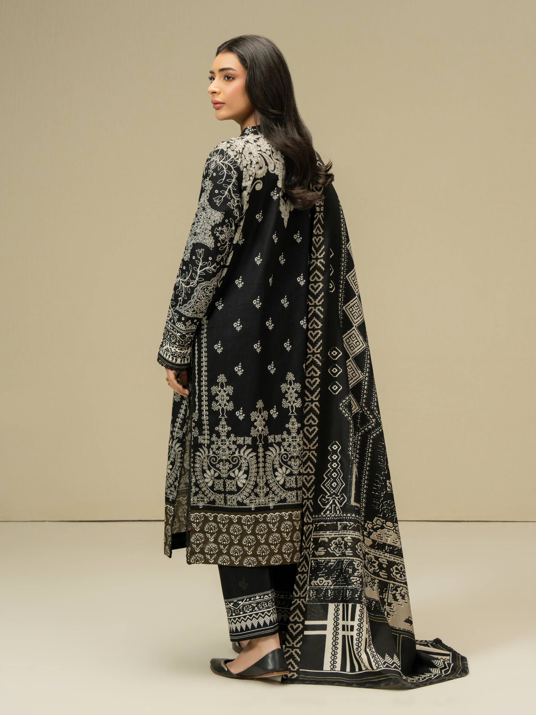 3 Piece Khaddar Suit (Pret)