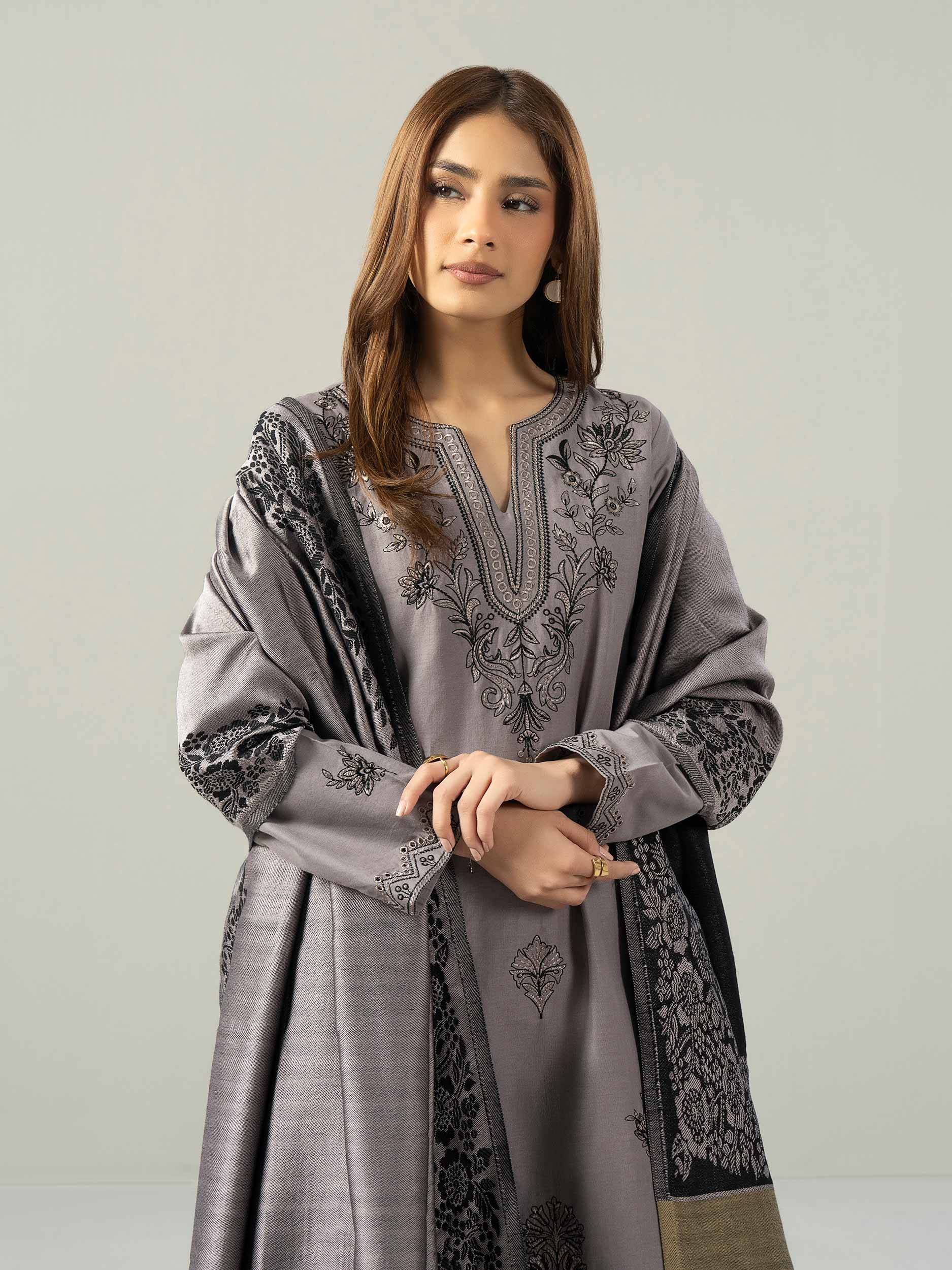 3 Piece Khaddar Suit- Embroidered (Pret)