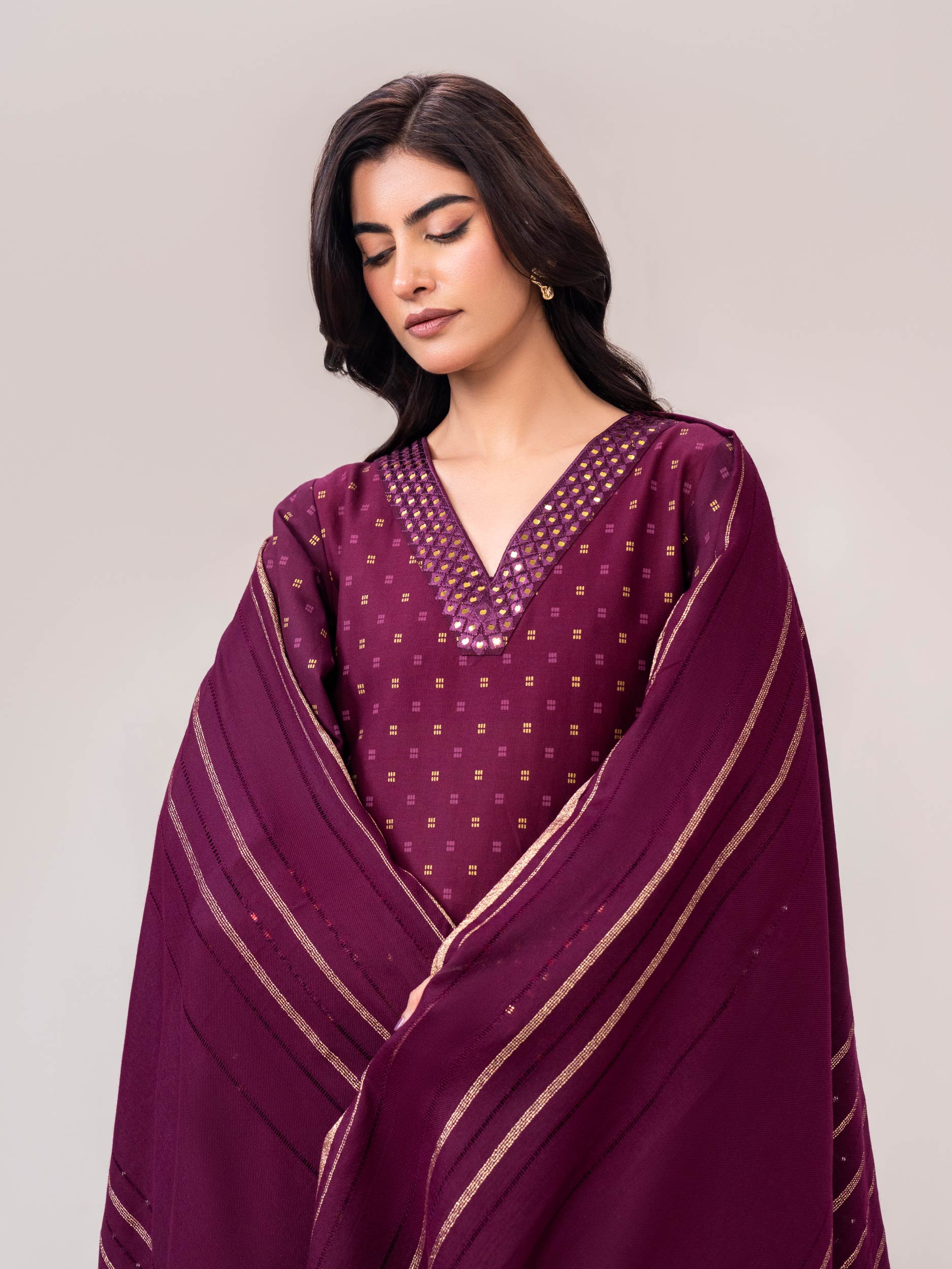 3 Piece Khaddar Suit- Embroidered (Pret)